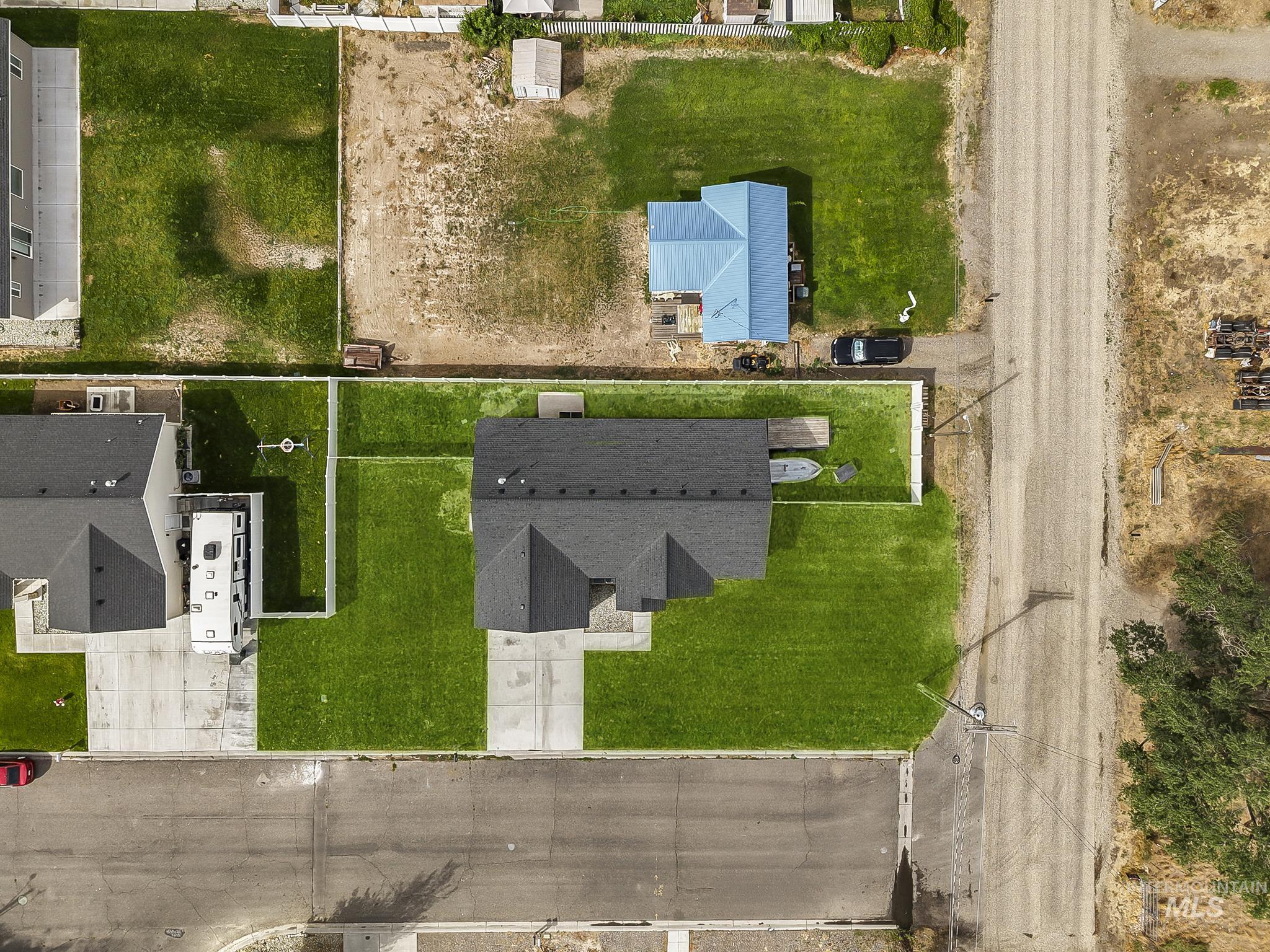 1916 14th Dr, Heyburn, Idaho 83336, 4 Bedrooms, 2 Bathrooms, Residential For Sale, Price $380,000,MLS 98999208