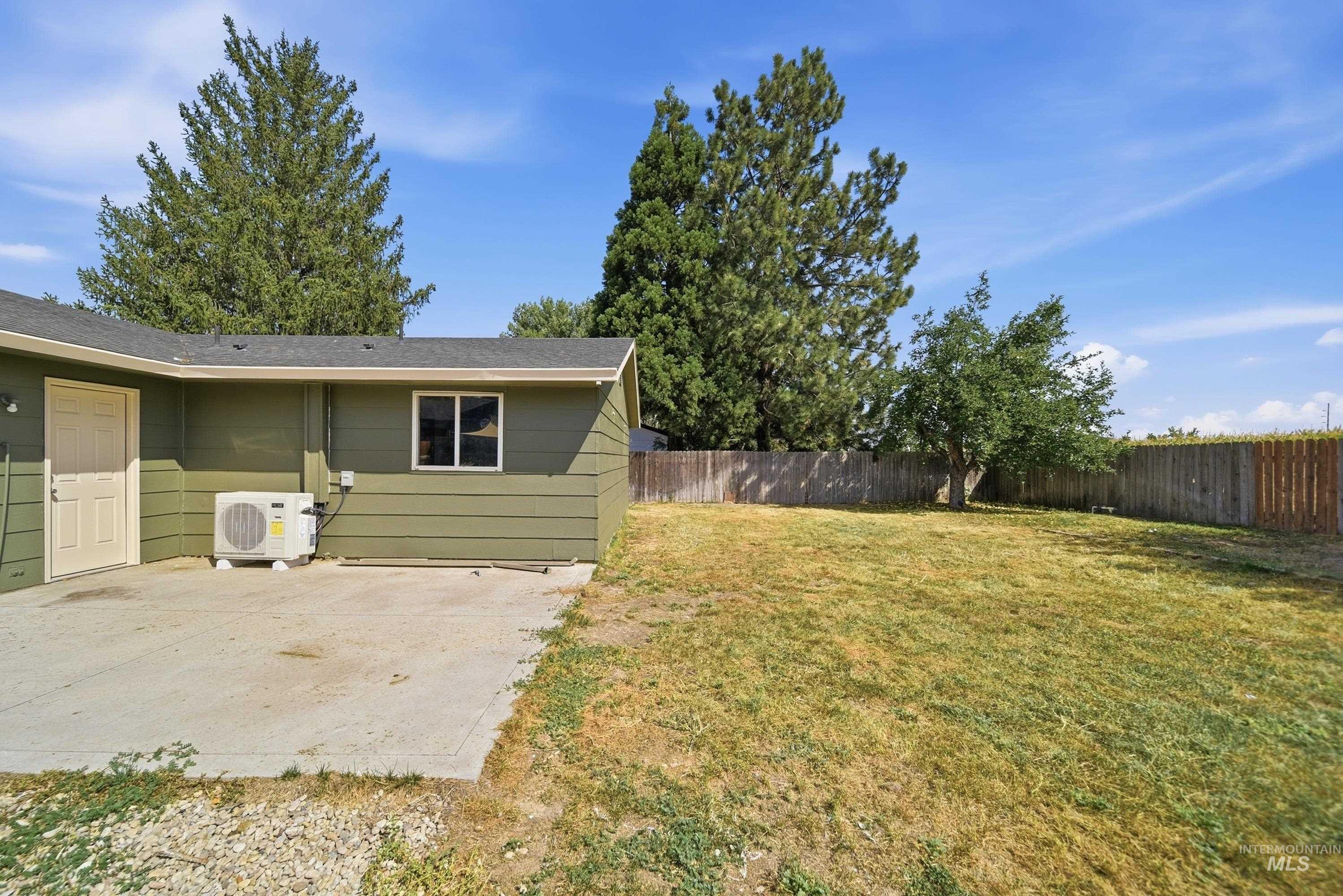 125 Donna Dr, Middleton, Idaho 83644, 3 Bedrooms, 1 Bathroom, Residential For Sale, Price $315,000,MLS 98999209
