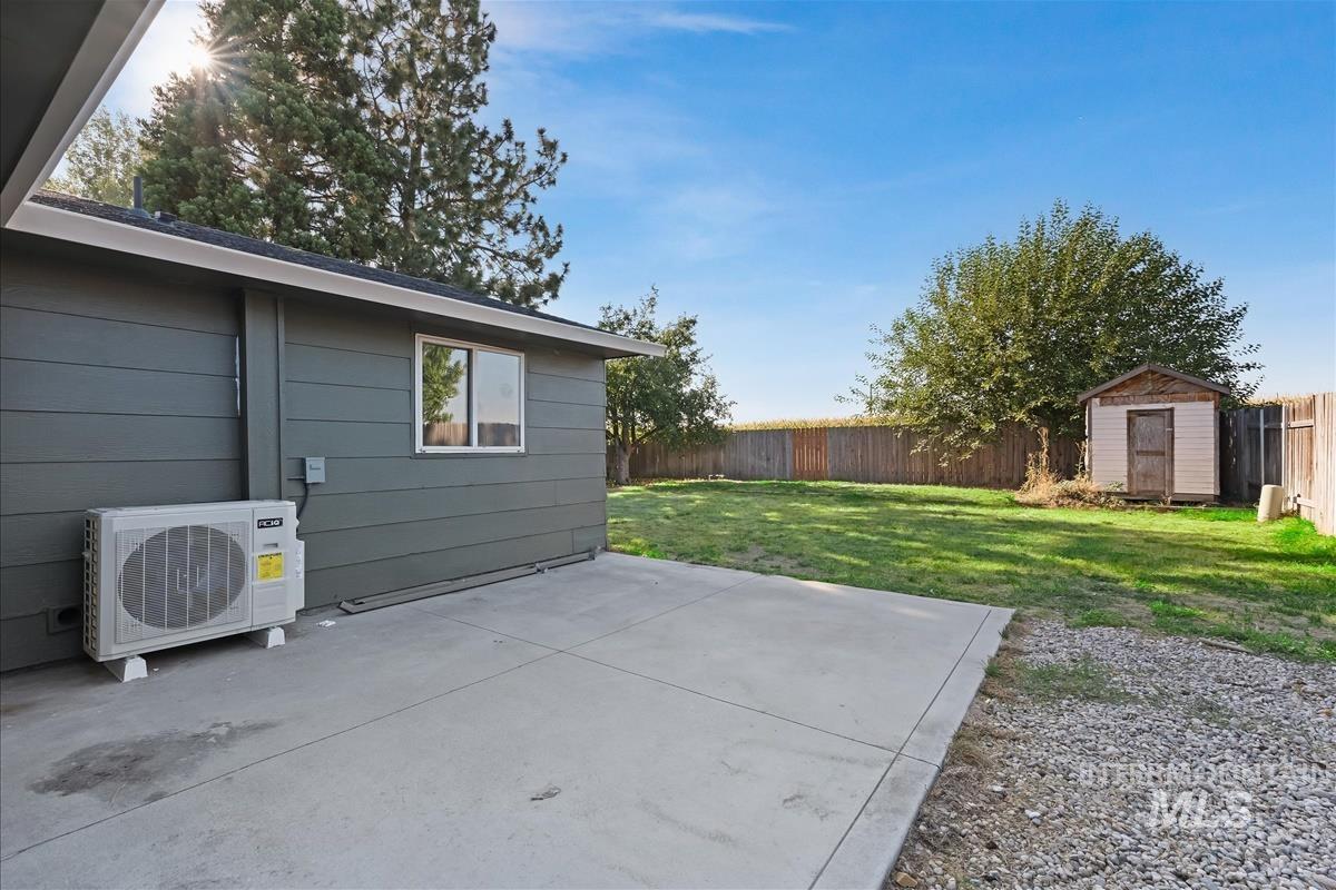 125 Donna Dr, Middleton, Idaho 83644, 3 Bedrooms, 1 Bathroom, Residential For Sale, Price $309,000,MLS 98999209