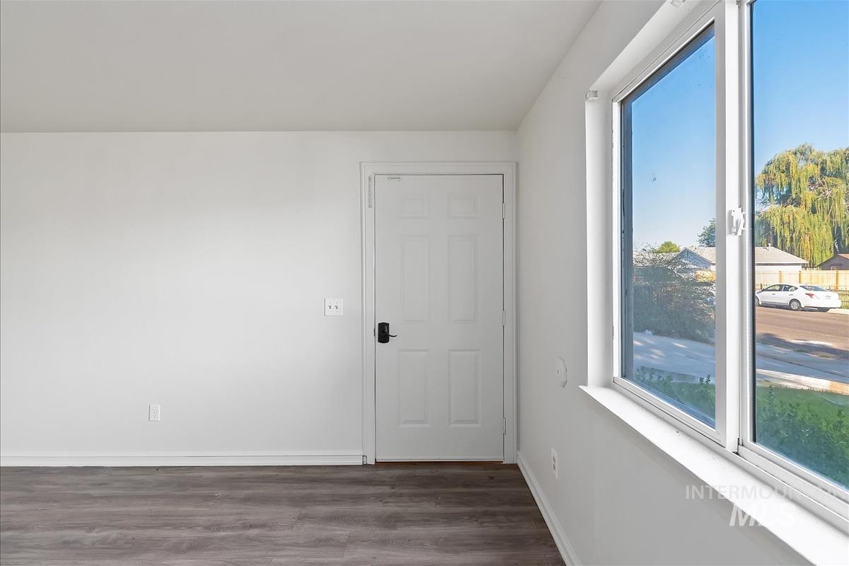 125 Donna Dr, Middleton, Idaho 83644, 3 Bedrooms, 1 Bathroom, Residential For Sale, Price $309,000,MLS 98999209