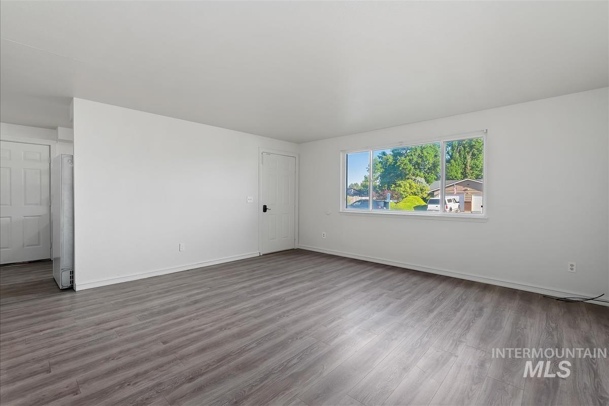 125 Donna Dr, Middleton, Idaho 83644, 3 Bedrooms, 1 Bathroom, Residential For Sale, Price $309,000,MLS 98999209