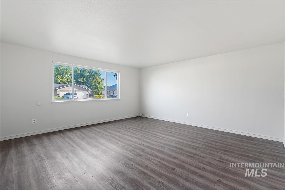 125 Donna Dr, Middleton, Idaho 83644, 3 Bedrooms, 1 Bathroom, Residential For Sale, Price $309,000,MLS 98999209