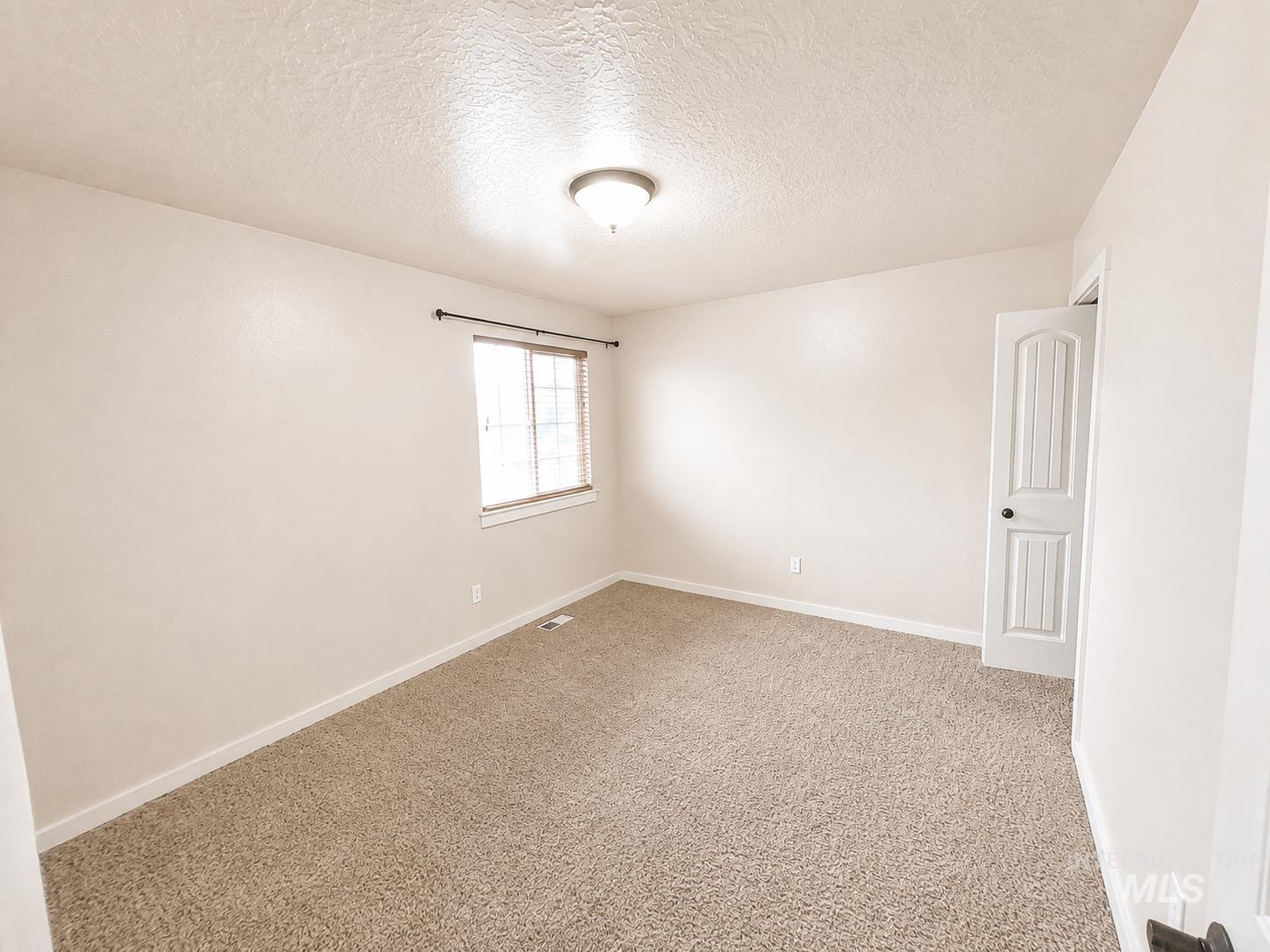 4971 E Geranium, Boise, Idaho 83716, 4 Bedrooms, 2.5 Bathrooms, Residential For Sale, Price $539,000,MLS 98999212