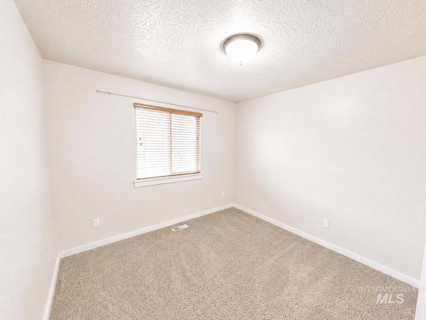 4971 E Geranium, Boise, Idaho 83716, 4 Bedrooms, 2.5 Bathrooms, Residential For Sale, Price $539,000,MLS 98999212