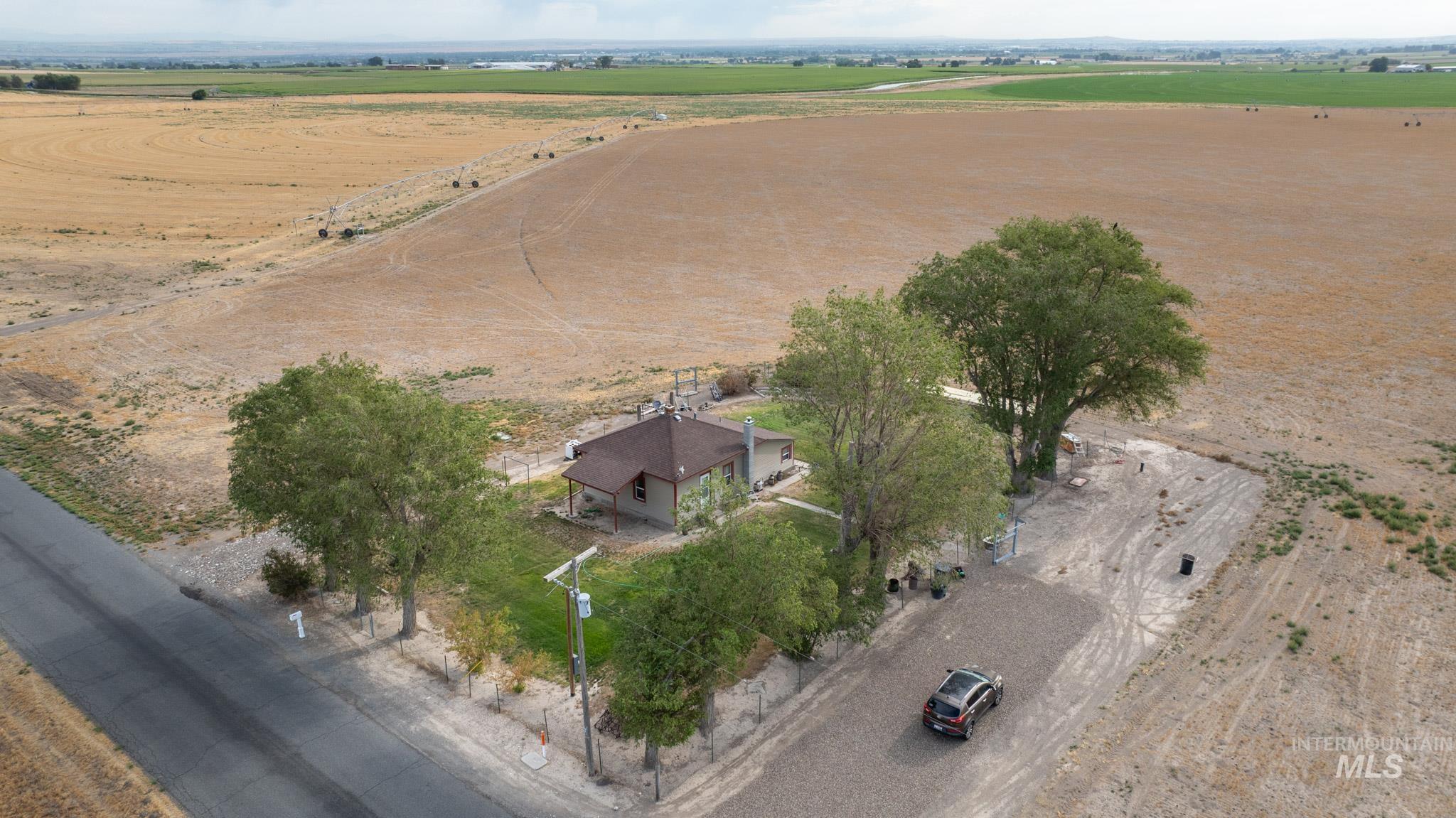 3462 N 2500 E, Twin Falls, Idaho 83301, 4 Bedrooms, 3 Bathrooms, Farm & Ranch For Sale, Price $3,321,000, 98999214