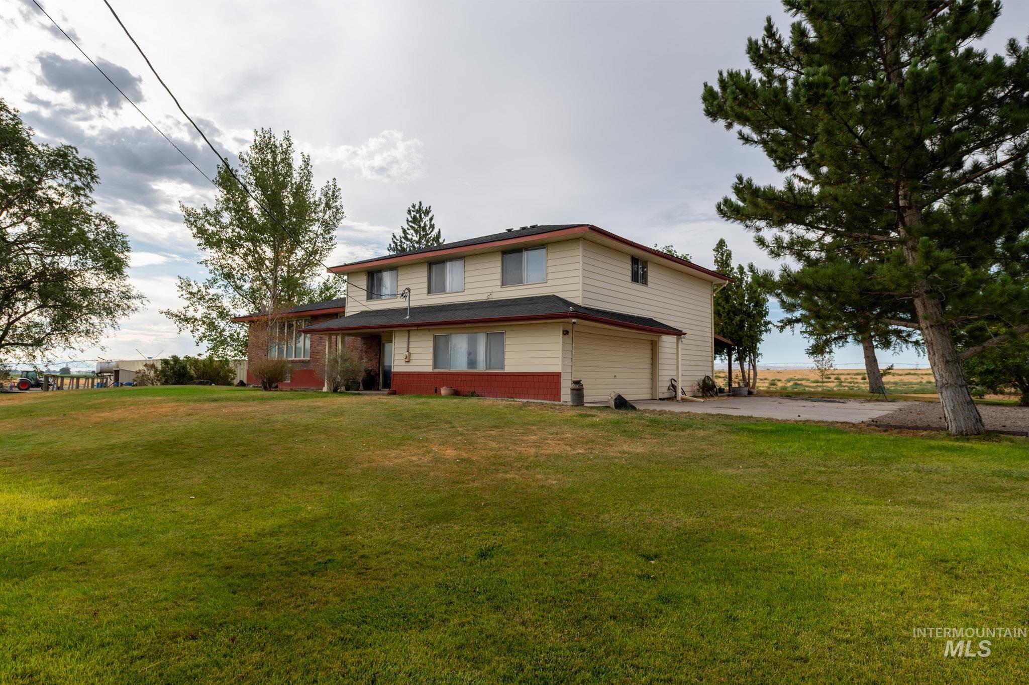 3462 N 2500 E, Twin Falls, Idaho 83301, 4 Bedrooms, 3 Bathrooms, Farm & Ranch For Sale, Price $3,321,000, 98999214