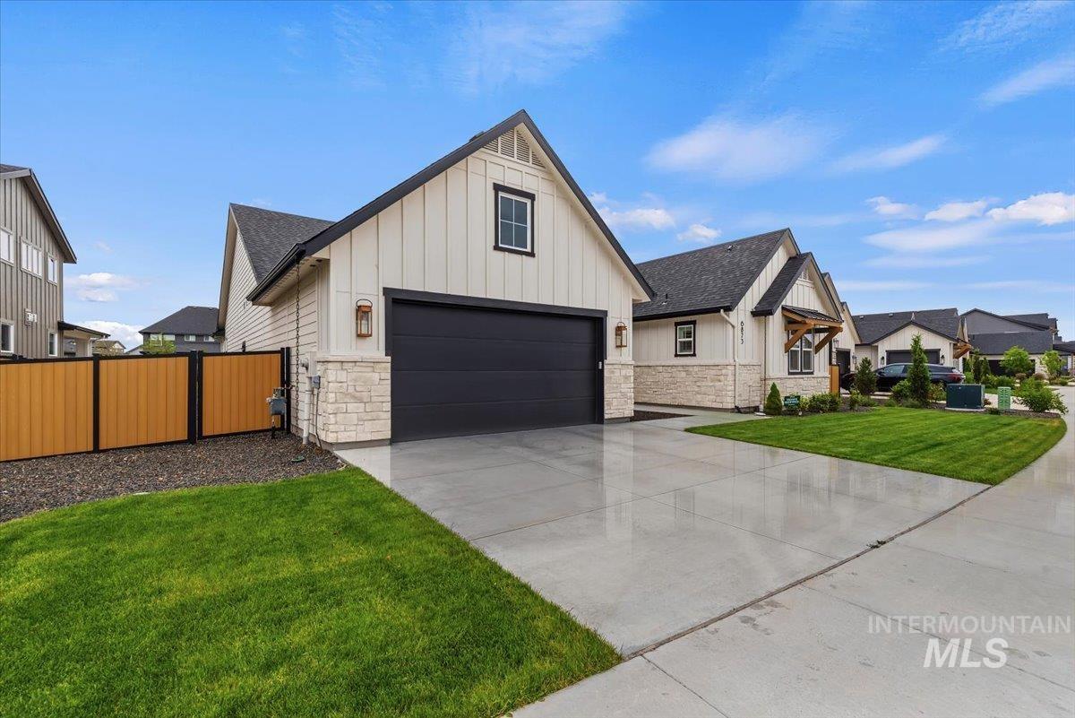 6873 Campolina Way, Star, Idaho 83669, 4 Bedrooms, 3.5 Bathrooms, Residential For Sale, Price $949,900,MLS 98999217