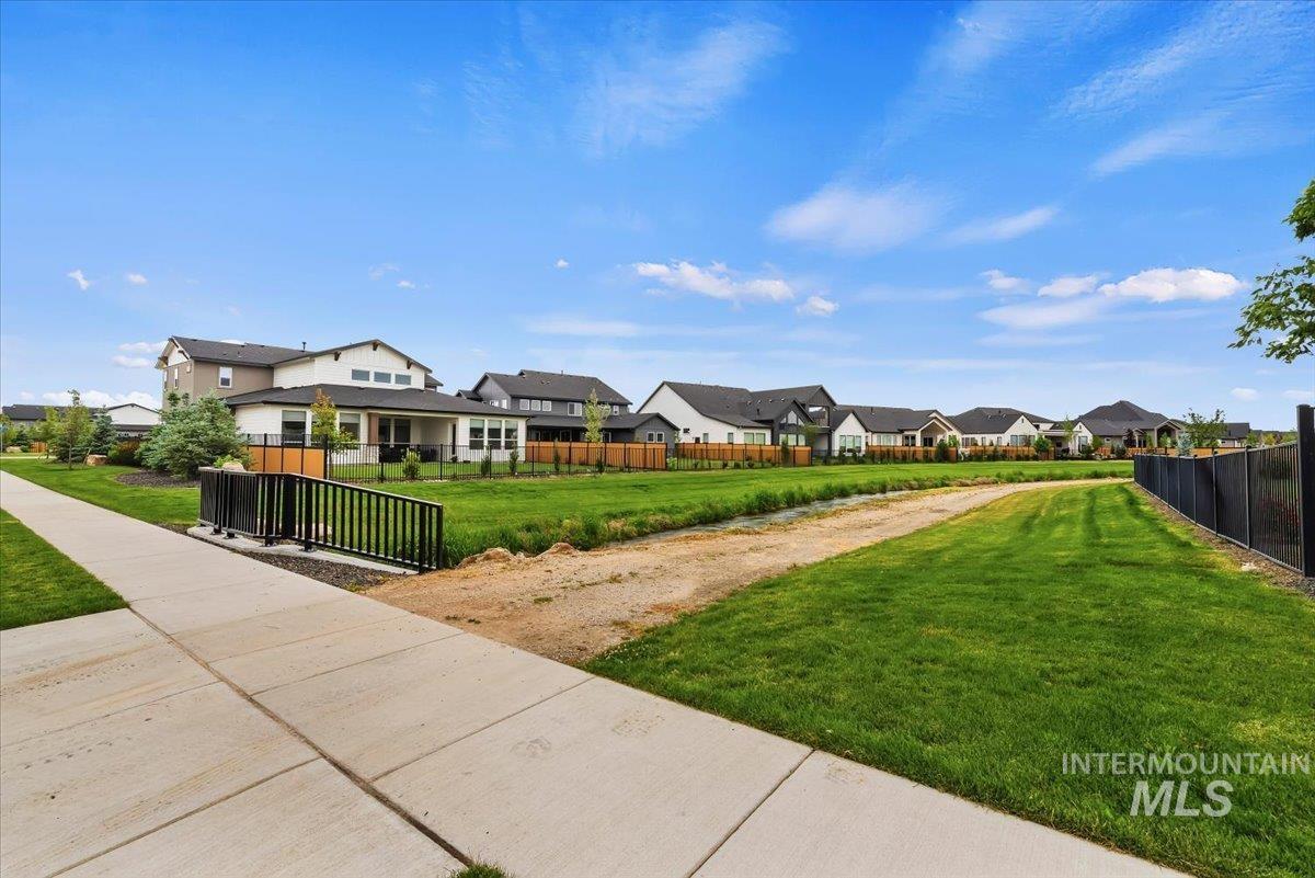 6873 Campolina Way, Star, Idaho 83669, 4 Bedrooms, 3.5 Bathrooms, Residential For Sale, Price $949,900,MLS 98999217