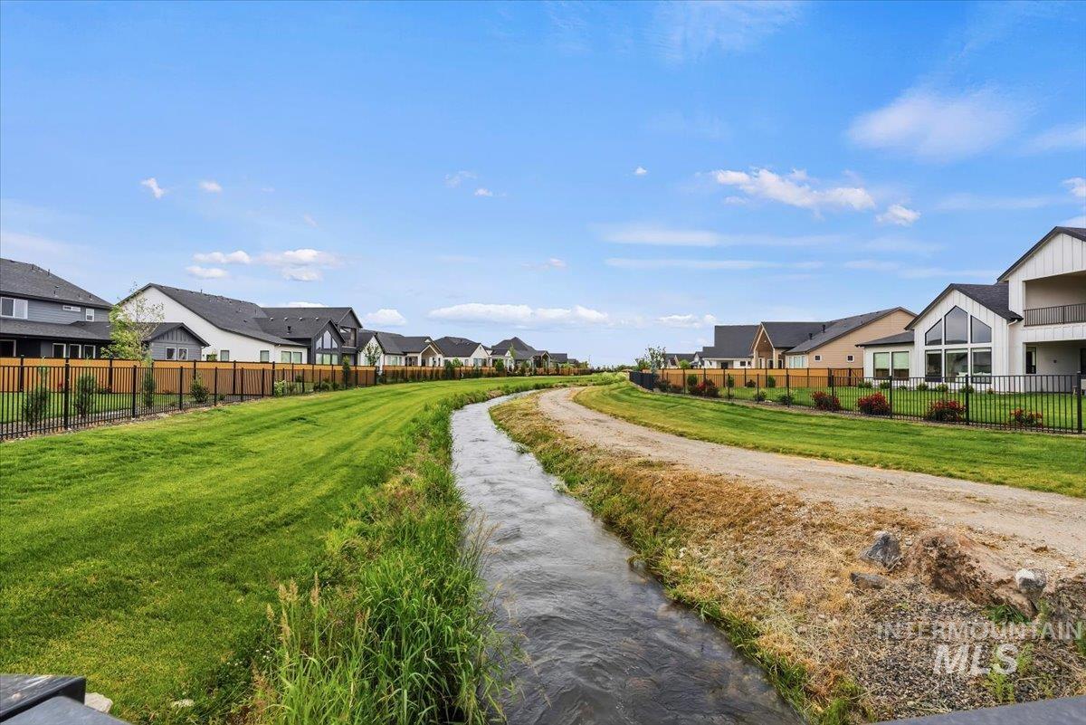 6873 Campolina Way, Star, Idaho 83669, 4 Bedrooms, 3.5 Bathrooms, Residential For Sale, Price $949,900,MLS 98999217