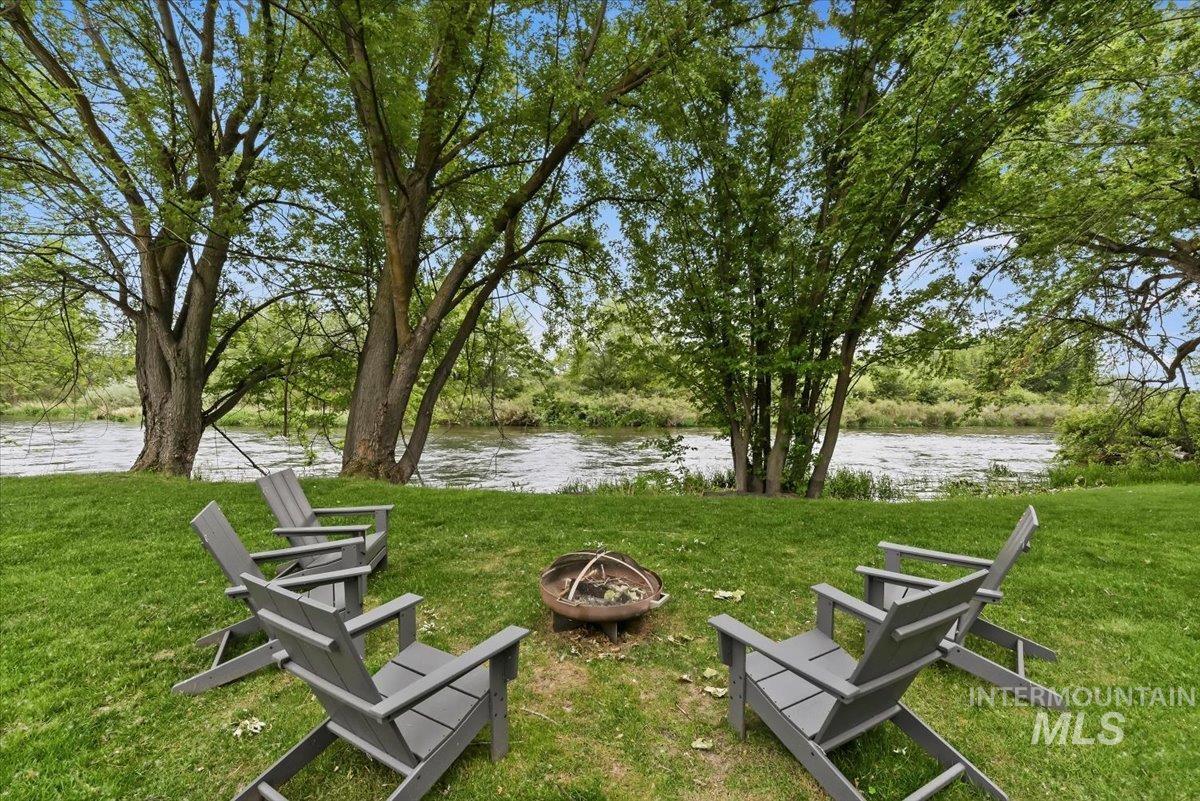 6873 Campolina Way, Star, Idaho 83669, 4 Bedrooms, 3.5 Bathrooms, Residential For Sale, Price $949,900,MLS 98999217