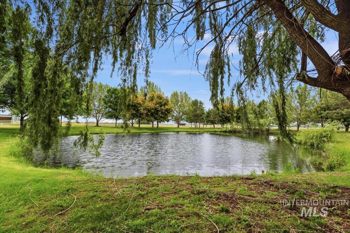 6873 Campolina Way, Star, Idaho 83669, 4 Bedrooms, 3.5 Bathrooms, Residential For Sale, Price $949,900,MLS 98999217