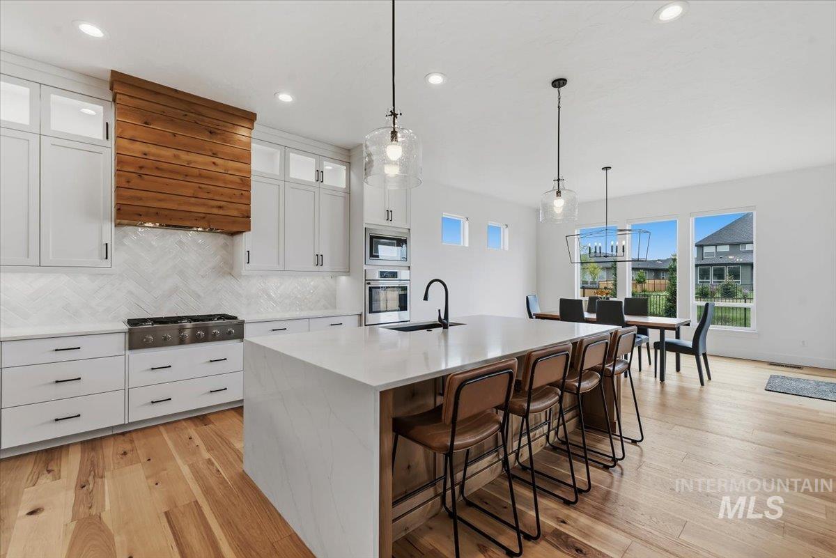 6873 Campolina Way, Star, Idaho 83669, 4 Bedrooms, 3.5 Bathrooms, Residential For Sale, Price $949,900,MLS 98999217