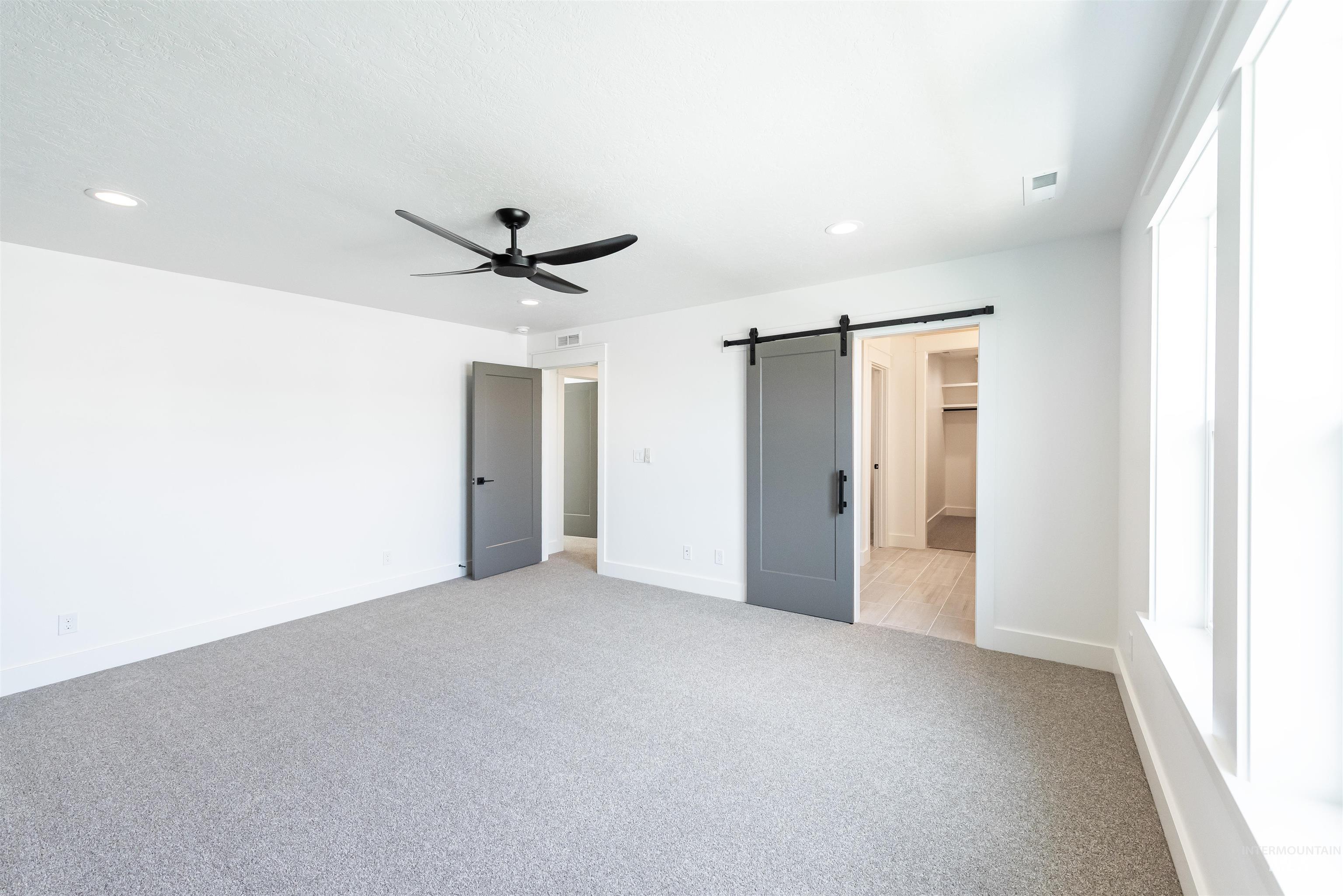 1403 E Rio Chico Dr., Kuna, Idaho 83634, 3 Bedrooms, 2.5 Bathrooms, Residential For Sale, Price $534,900,MLS 98999219
