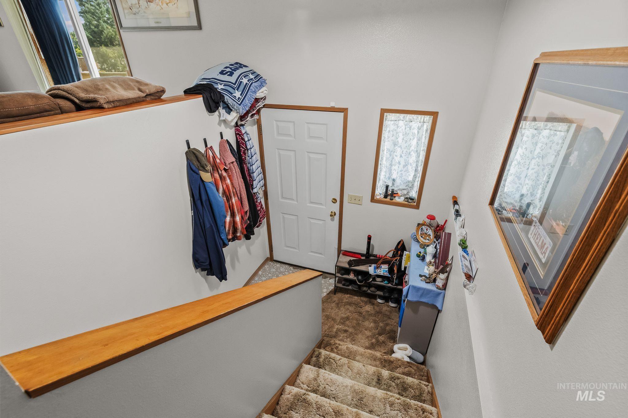 1071 Post Lane, Clarkston, Washington 99403, 2 Bedrooms, 1.5 Bathrooms, Residential Income For Sale, Price $550,000, 98999222
