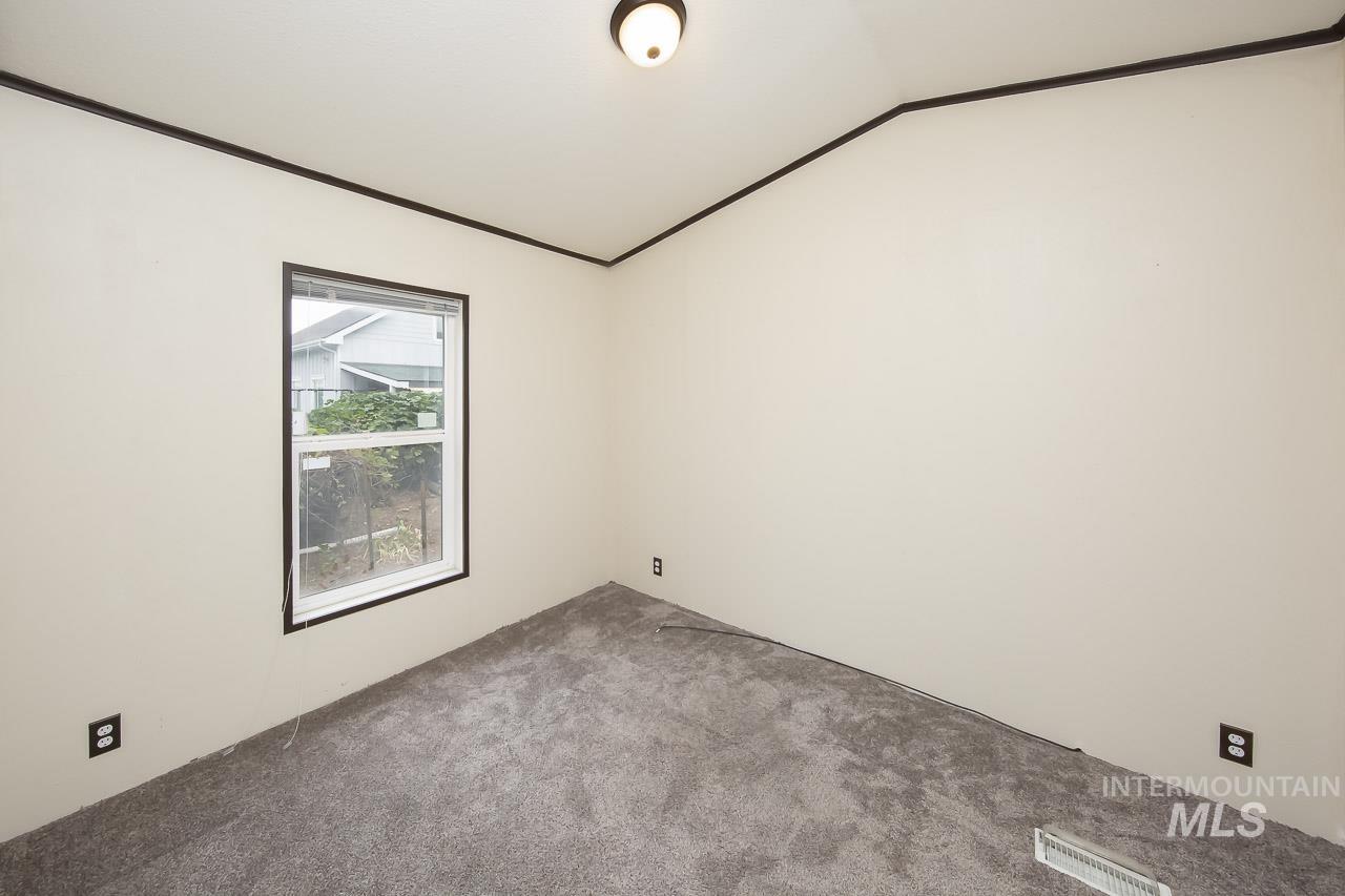 117 Joliet Street, Caldwell, Idaho 83605, 3 Bedrooms, 2 Bathrooms, Residential For Sale, Price $254,900,MLS 98999223