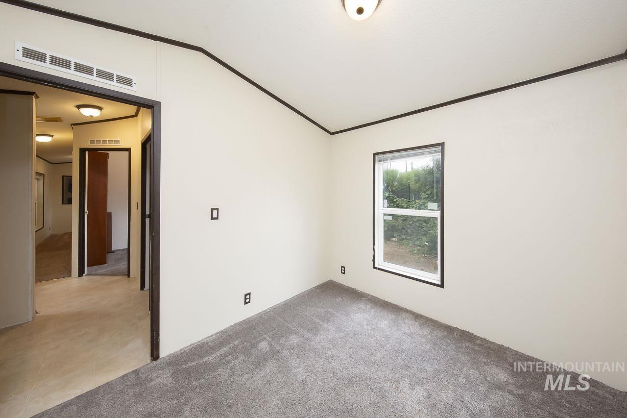 117 Joliet Street, Caldwell, Idaho 83605, 3 Bedrooms, 2 Bathrooms, Residential For Sale, Price $254,900,MLS 98999223