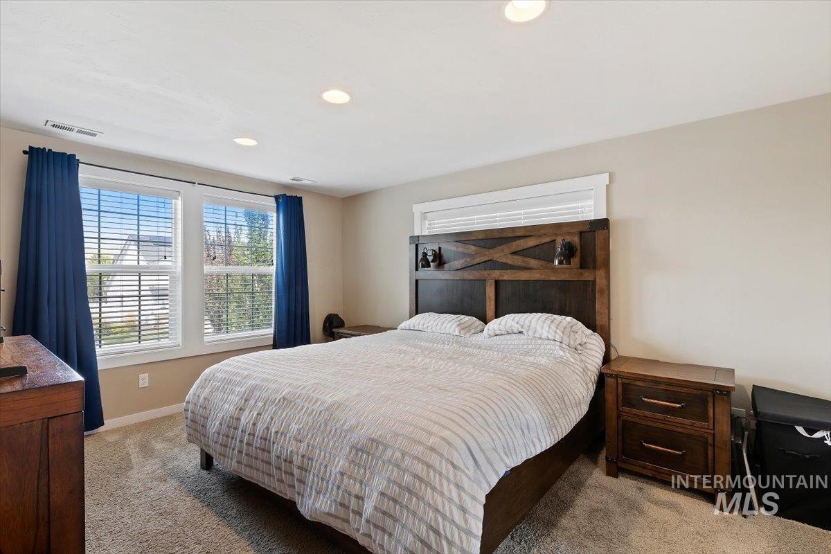 6671 E Black Gold St, Boise, Idaho 83716, 4 Bedrooms, 2.5 Bathrooms, Residential For Sale, Price $674,900,MLS 98999226