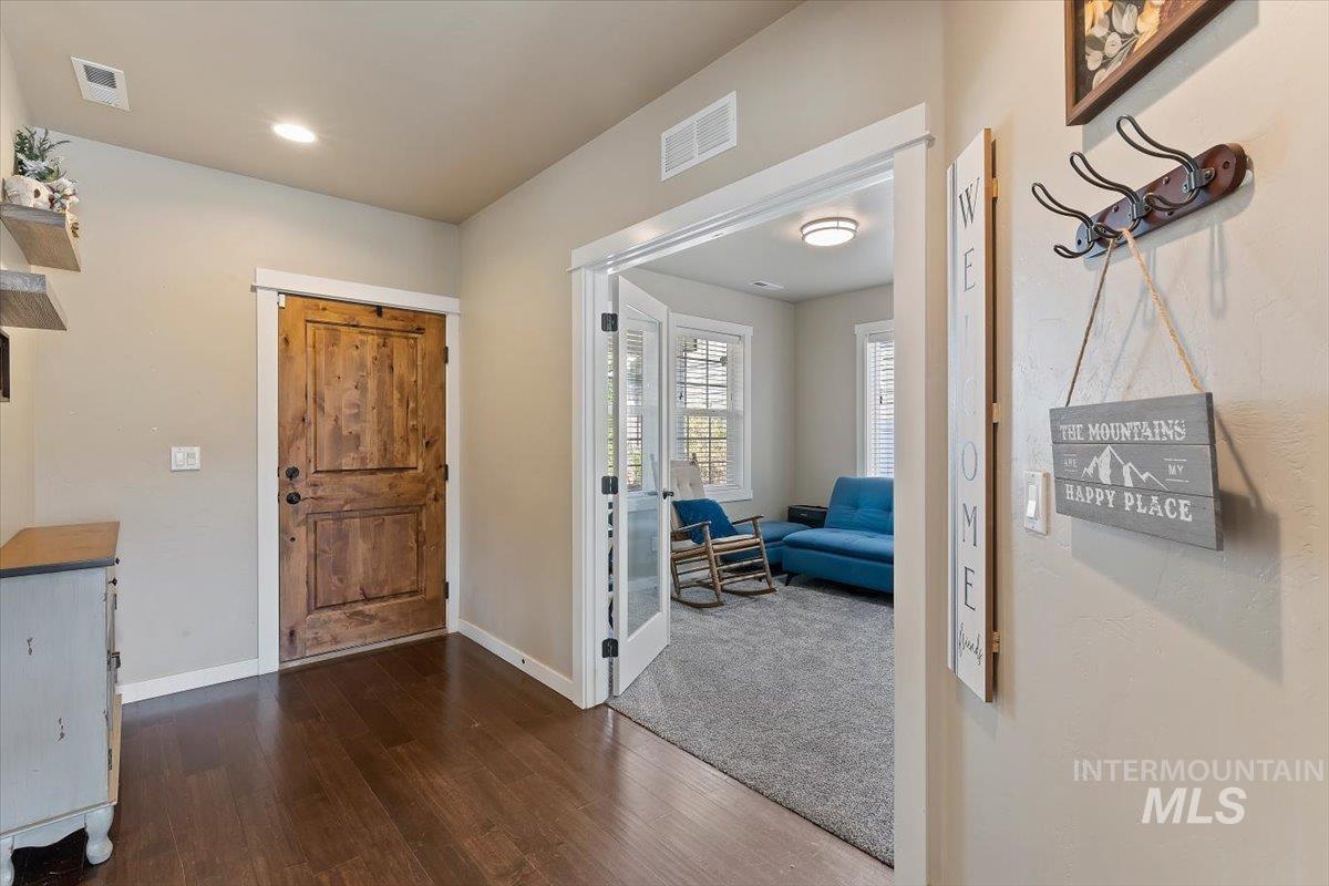 6671 E Black Gold St, Boise, Idaho 83716, 4 Bedrooms, 2.5 Bathrooms, Residential For Sale, Price $674,900,MLS 98999226