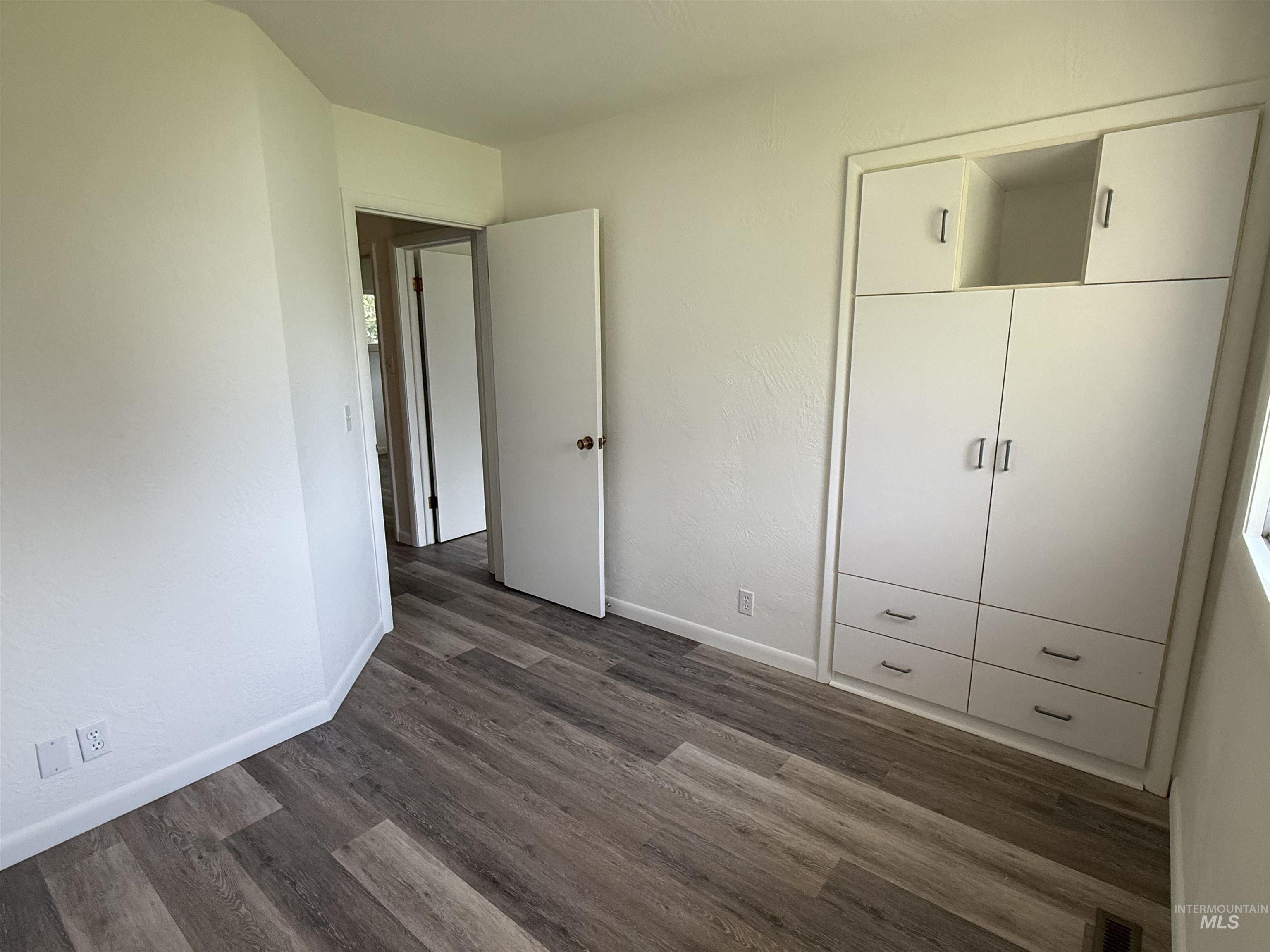 2023 Falls Ave E, Twin Falls, Idaho 83301, 3 Bedrooms, 2 Bathrooms, Residential For Sale, Price $399,500,MLS 98999228