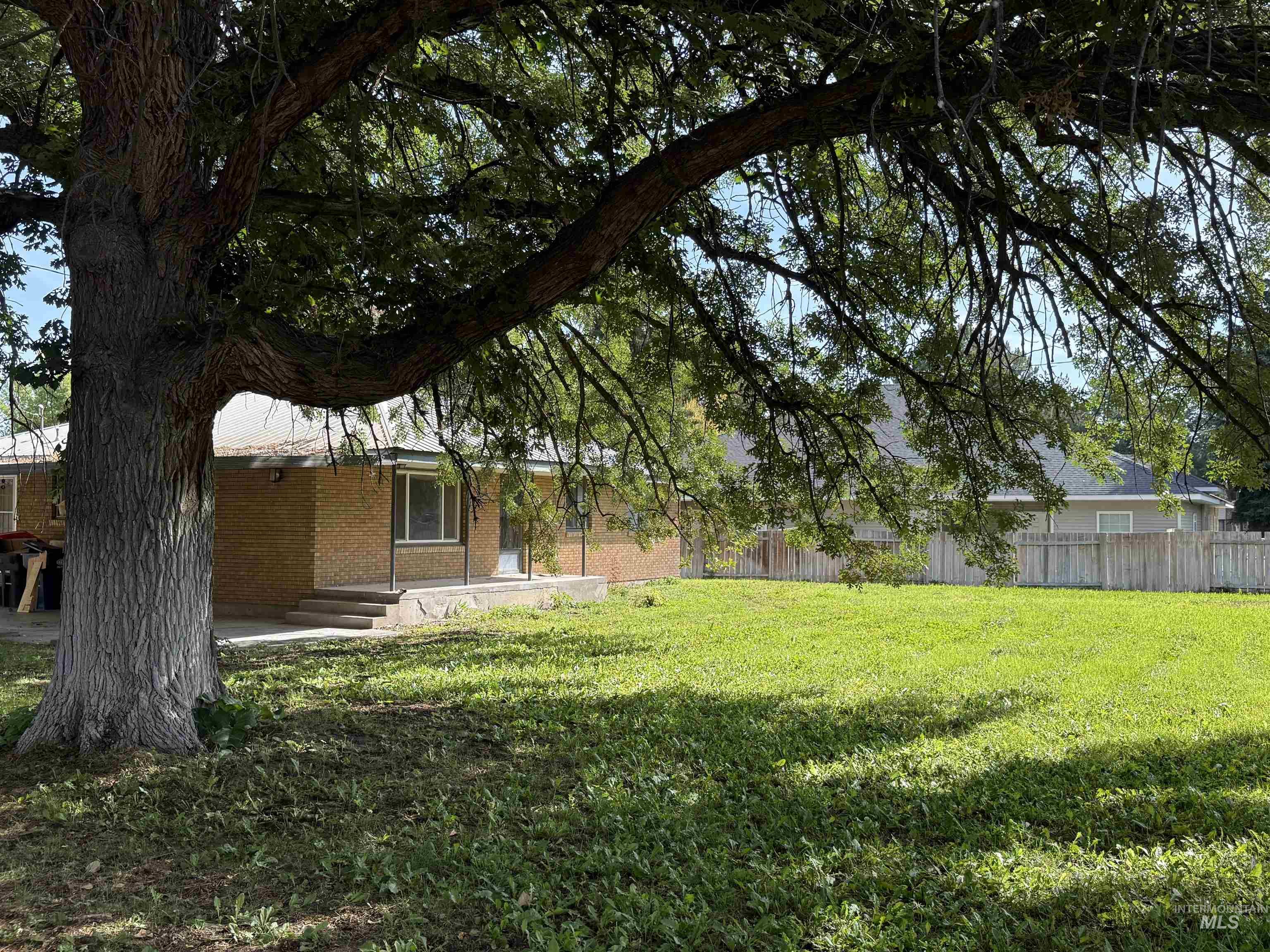 2023 Falls Ave E, Twin Falls, Idaho 83301, 3 Bedrooms, 2 Bathrooms, Residential For Sale, Price $399,500,MLS 98999228