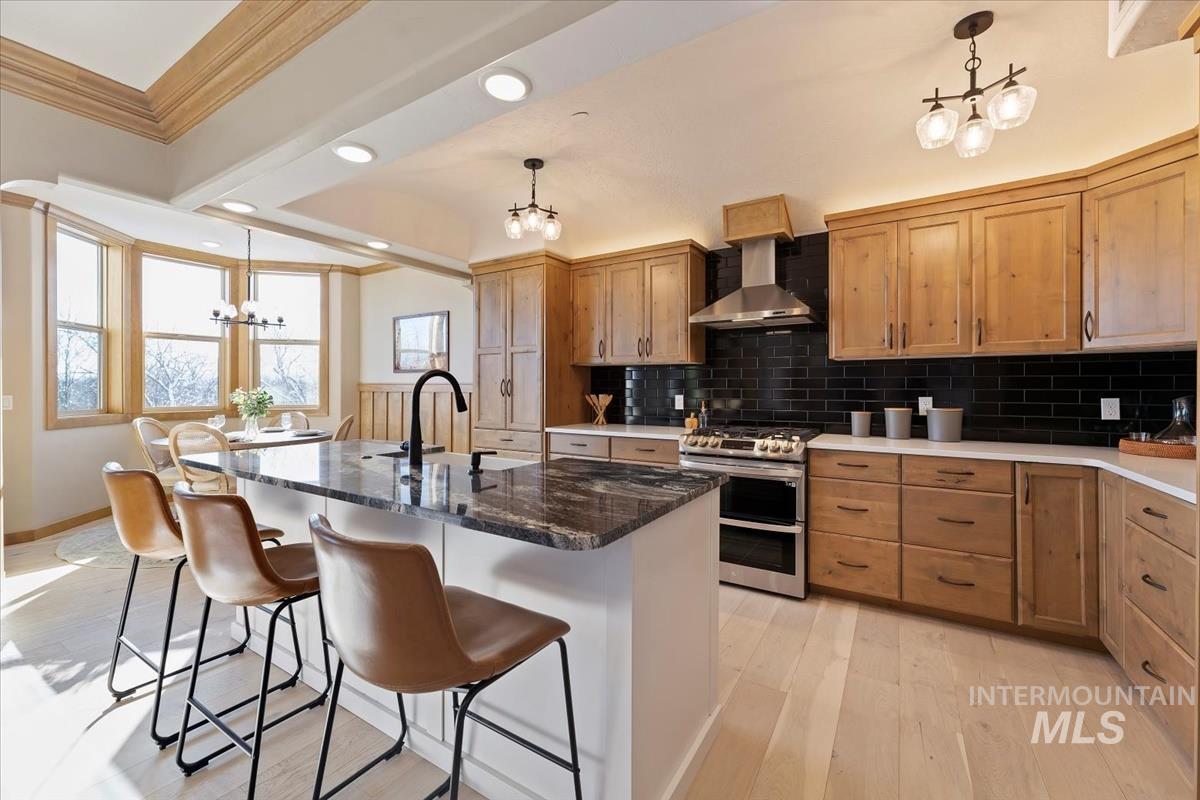 79 E Aikens Street, Eagle, Idaho 83616, 2 Bedrooms, 2 Bathrooms, Residential For Sale, Price $825,000,MLS 98999231