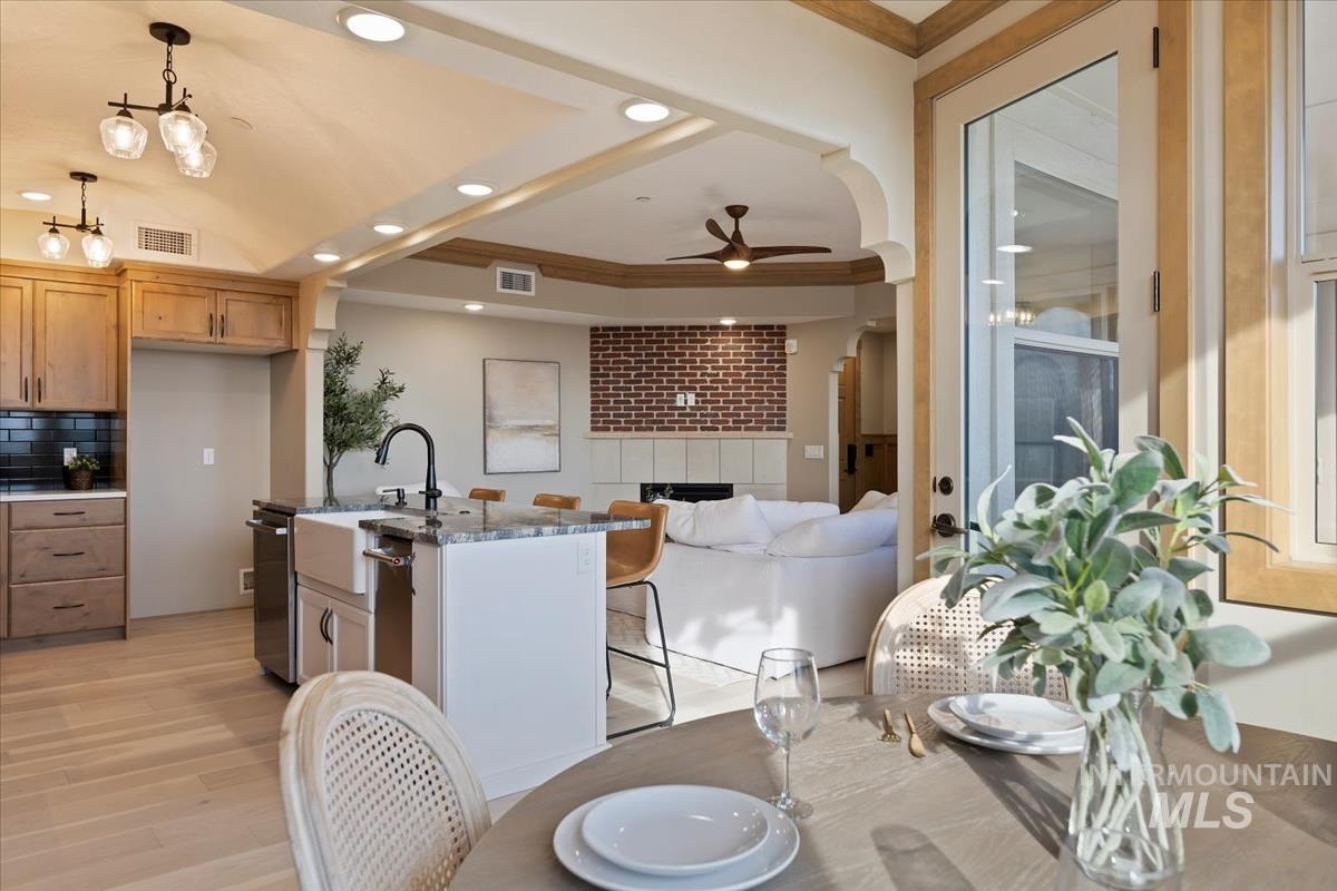 79 E Aikens Street, Eagle, Idaho 83616, 2 Bedrooms, 2 Bathrooms, Residential For Sale, Price $825,000,MLS 98999231