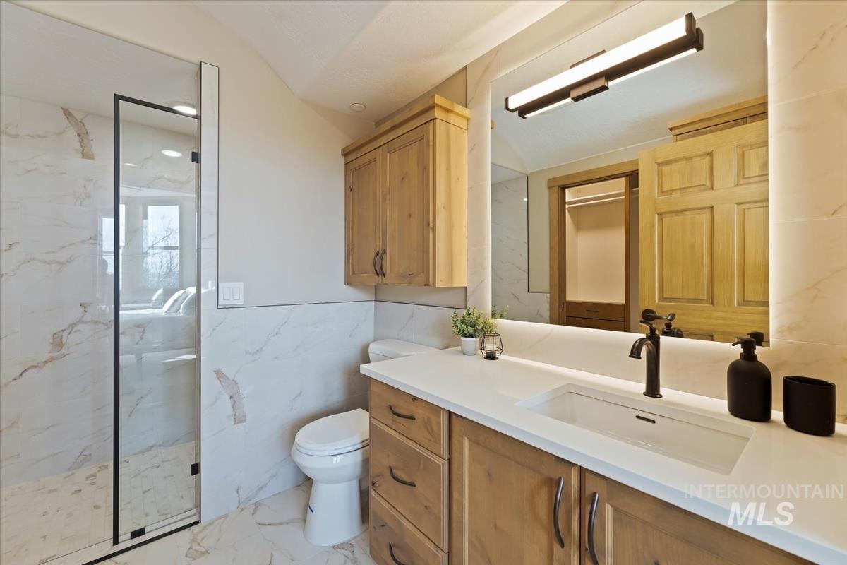 79 E Aikens Street, Eagle, Idaho 83616, 2 Bedrooms, 2 Bathrooms, Residential For Sale, Price $825,000,MLS 98999231