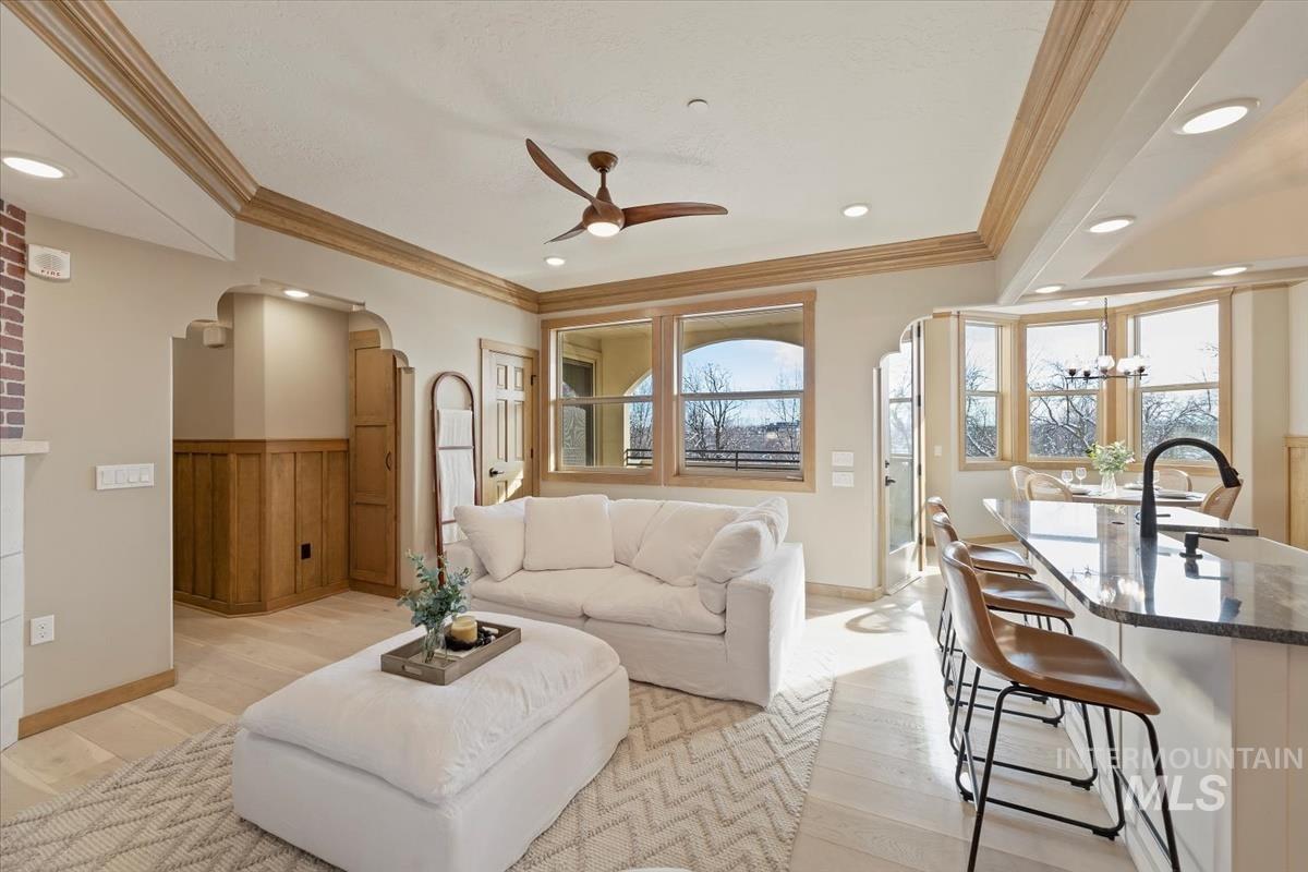 79 E Aikens Street, Eagle, Idaho 83616, 2 Bedrooms, 2 Bathrooms, Residential For Sale, Price $825,000,MLS 98999231