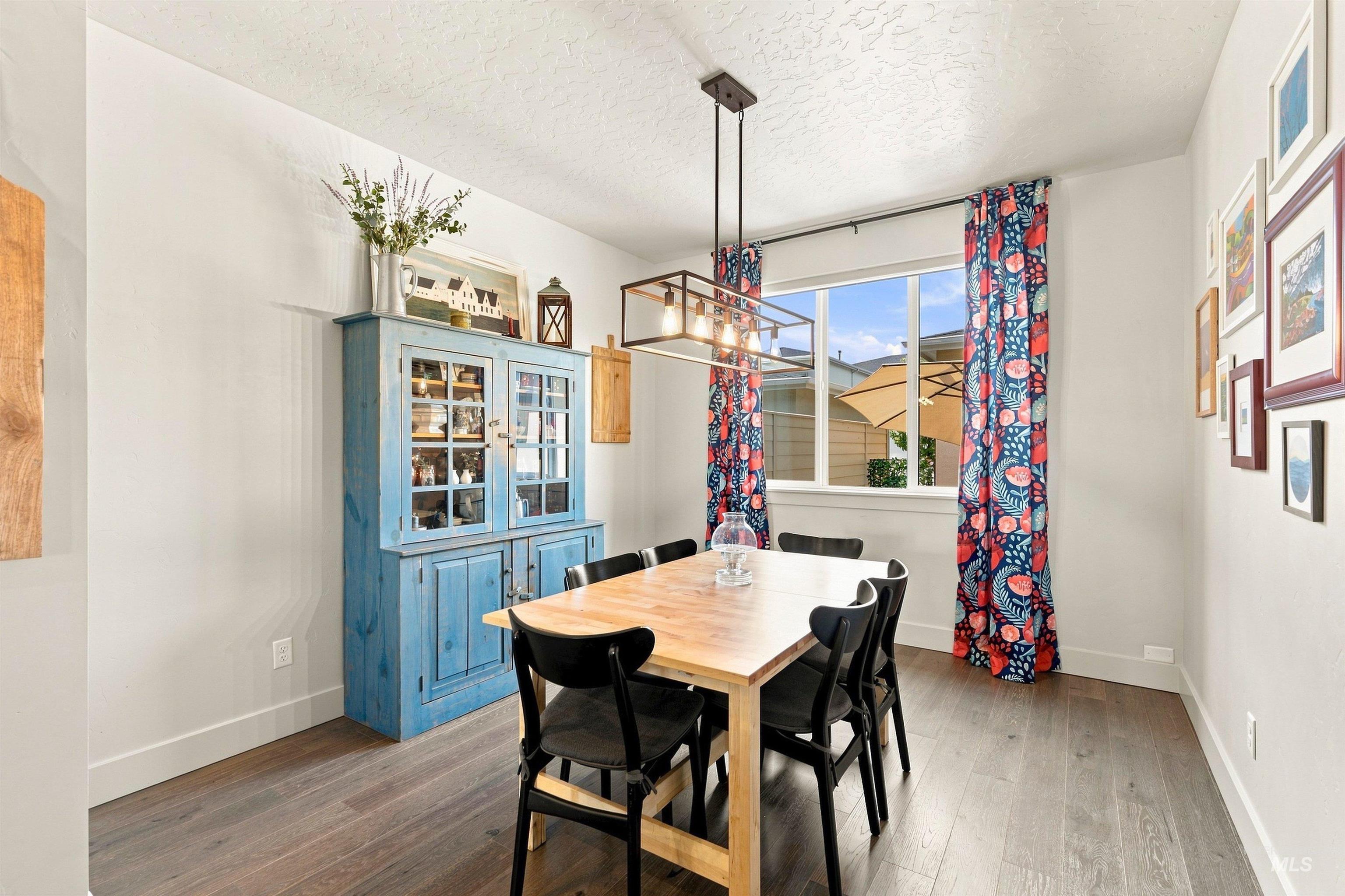 3341 S Old Hickory Way, Boise, Idaho 83716, 3 Bedrooms, 2.5 Bathrooms, Residential For Sale, Price $679,900,MLS 98999234
