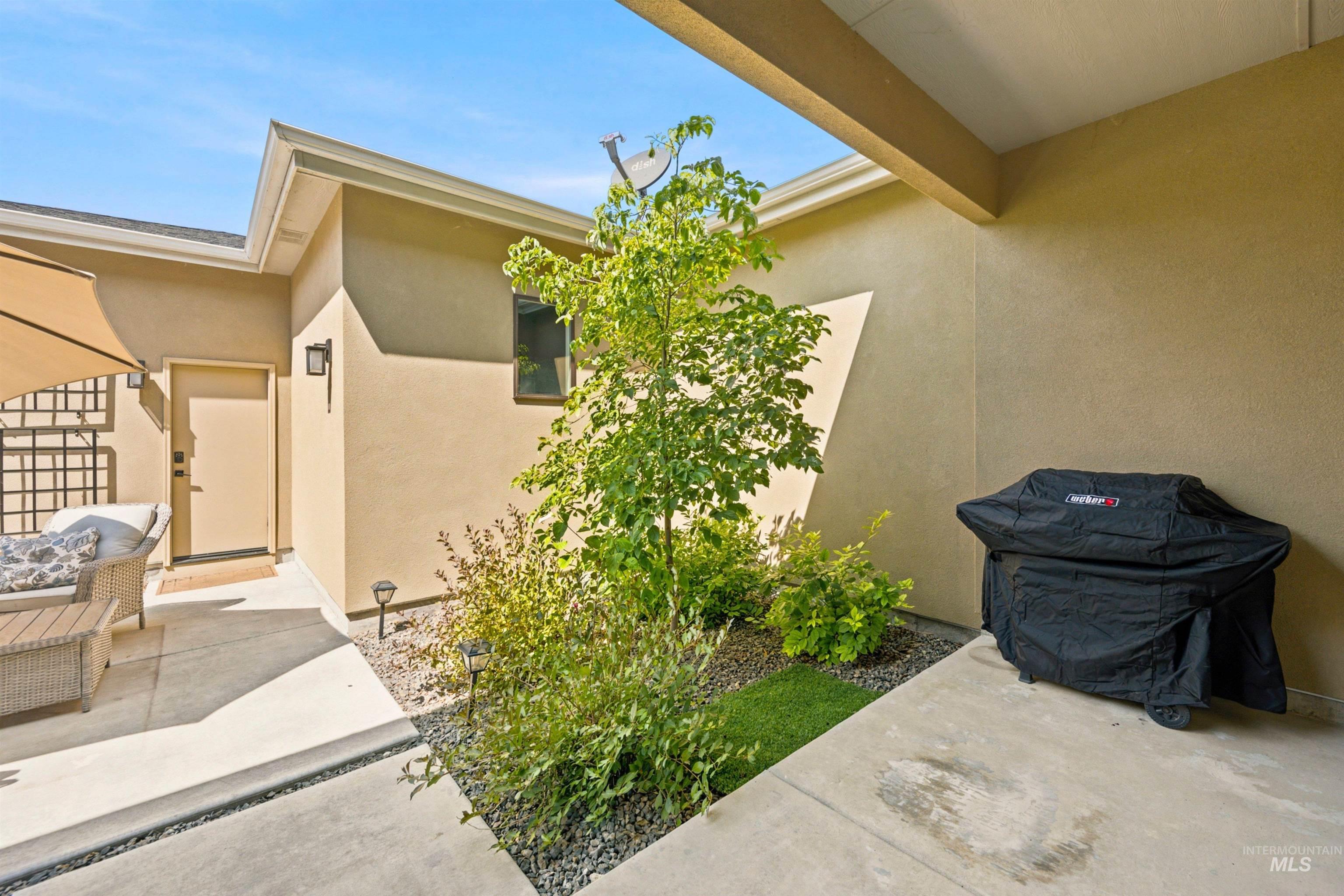 3341 S Old Hickory Way, Boise, Idaho 83716, 3 Bedrooms, 2.5 Bathrooms, Residential For Sale, Price $679,900,MLS 98999234