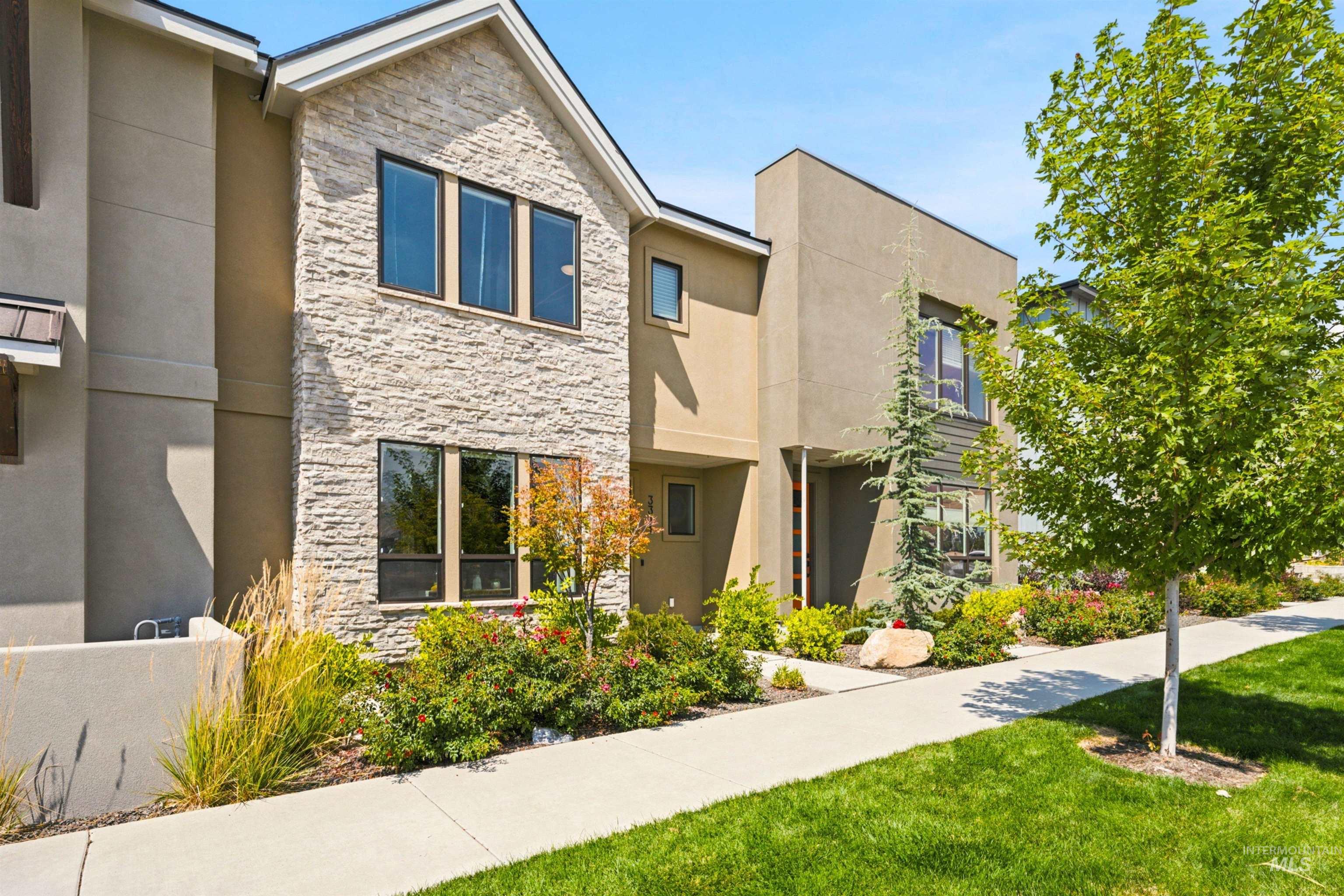 3341 S Old Hickory Way, Boise, Idaho 83716, 3 Bedrooms, 2.5 Bathrooms, Residential For Sale, Price $679,900,MLS 98999234