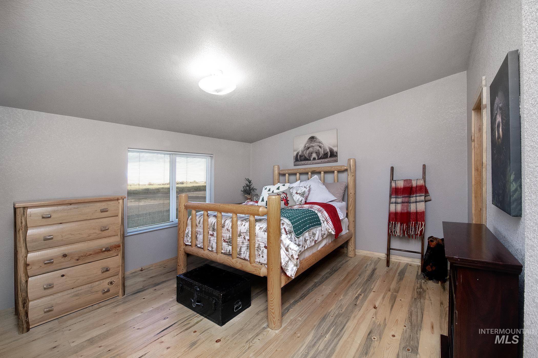 412 Foothill Drive, Ontario, Oregon 97914, 3 Bedrooms, 2 Bathrooms, Residential For Sale, Price $355,000,MLS 98999250