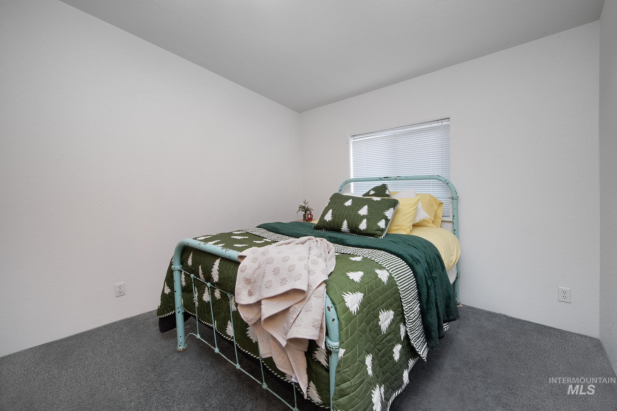 412 Foothill Drive, Ontario, Oregon 97914, 3 Bedrooms, 2 Bathrooms, Residential For Sale, Price $355,000,MLS 98999250