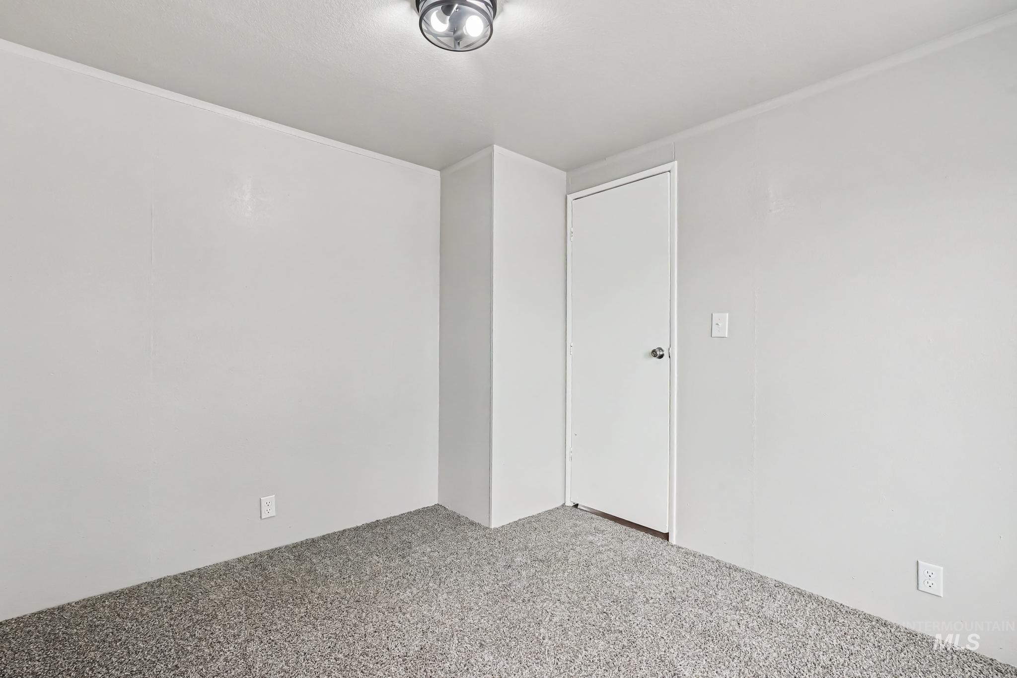 10563 Edgeway Dr, Middleton, Idaho 83644, 3 Bedrooms, 2 Bathrooms, Residential For Sale, Price $329,000,MLS 98999255