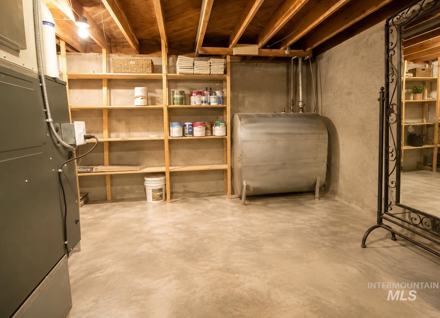 1810 Washington Ave, Caldwell, Idaho 83605, 5 Bedrooms, 2 Bathrooms, Residential For Sale, Price $475,000,MLS 98999259
