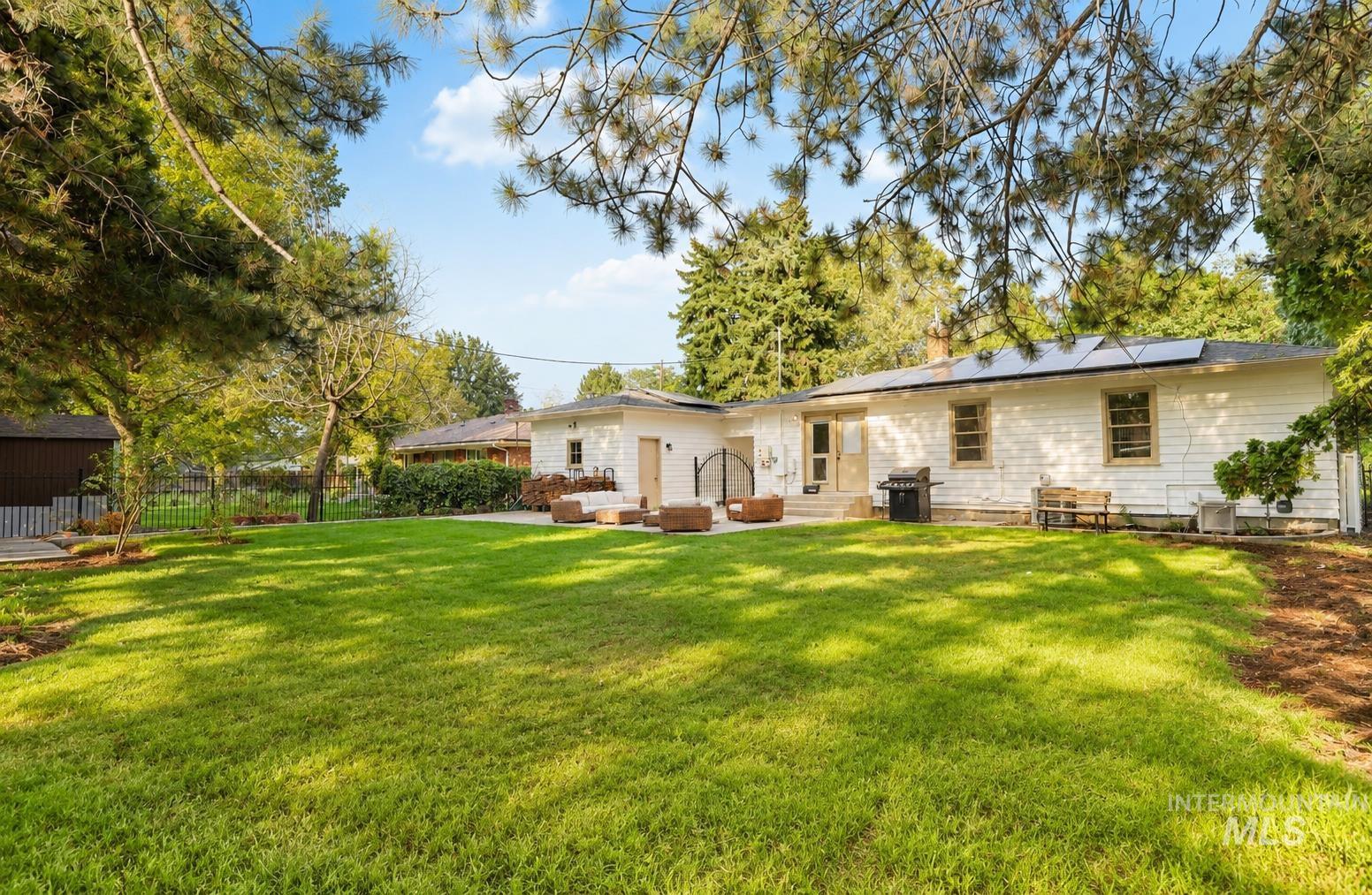1810 Washington Ave, Caldwell, Idaho 83605, 5 Bedrooms, 2 Bathrooms, Residential For Sale, Price $475,000,MLS 98999259