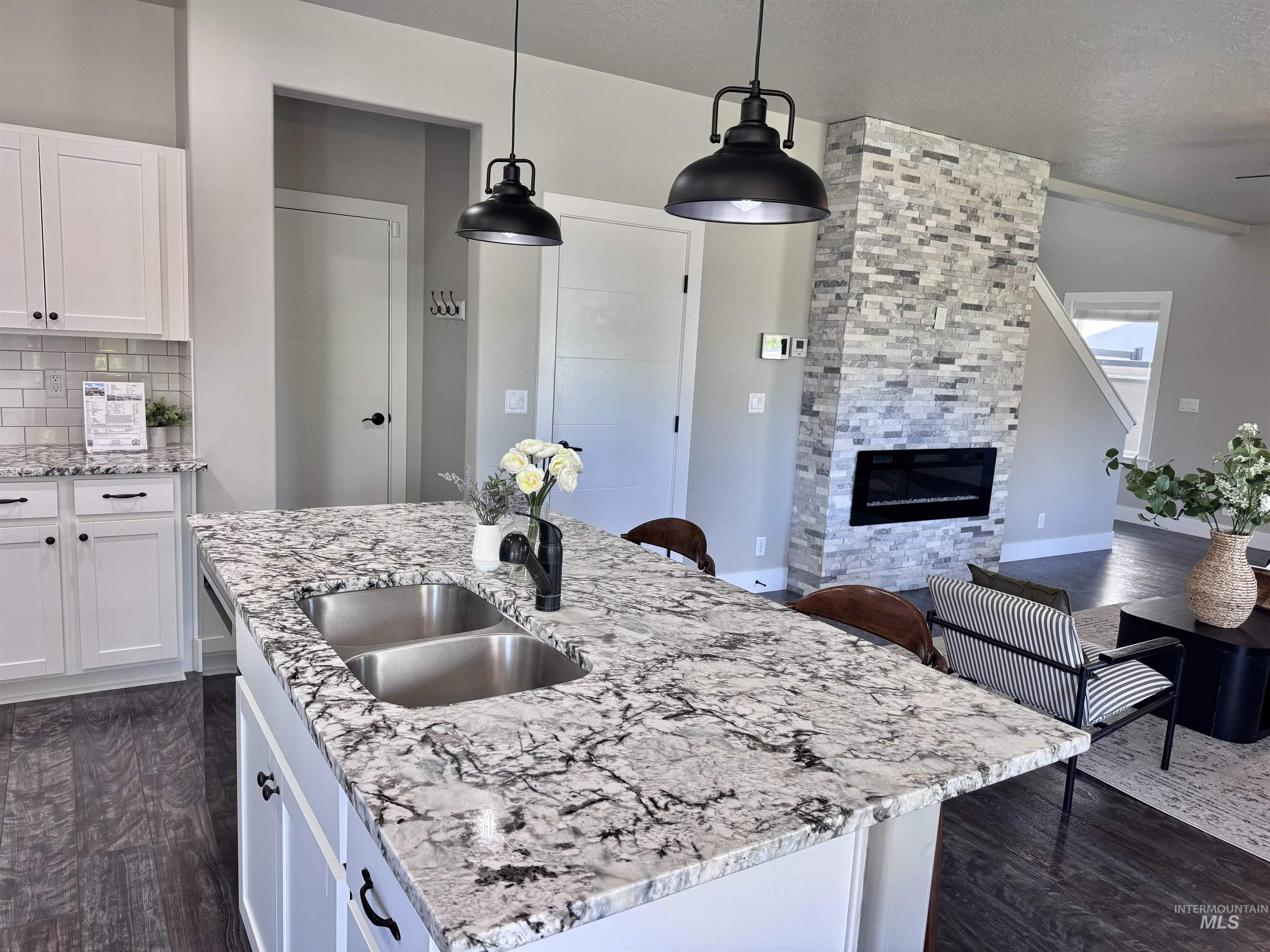 5657 W Song Sparrow St, Boise, Idaho 83714, 4 Bedrooms, 3 Bathrooms, Residential For Sale, Price $540,000,MLS 98999264