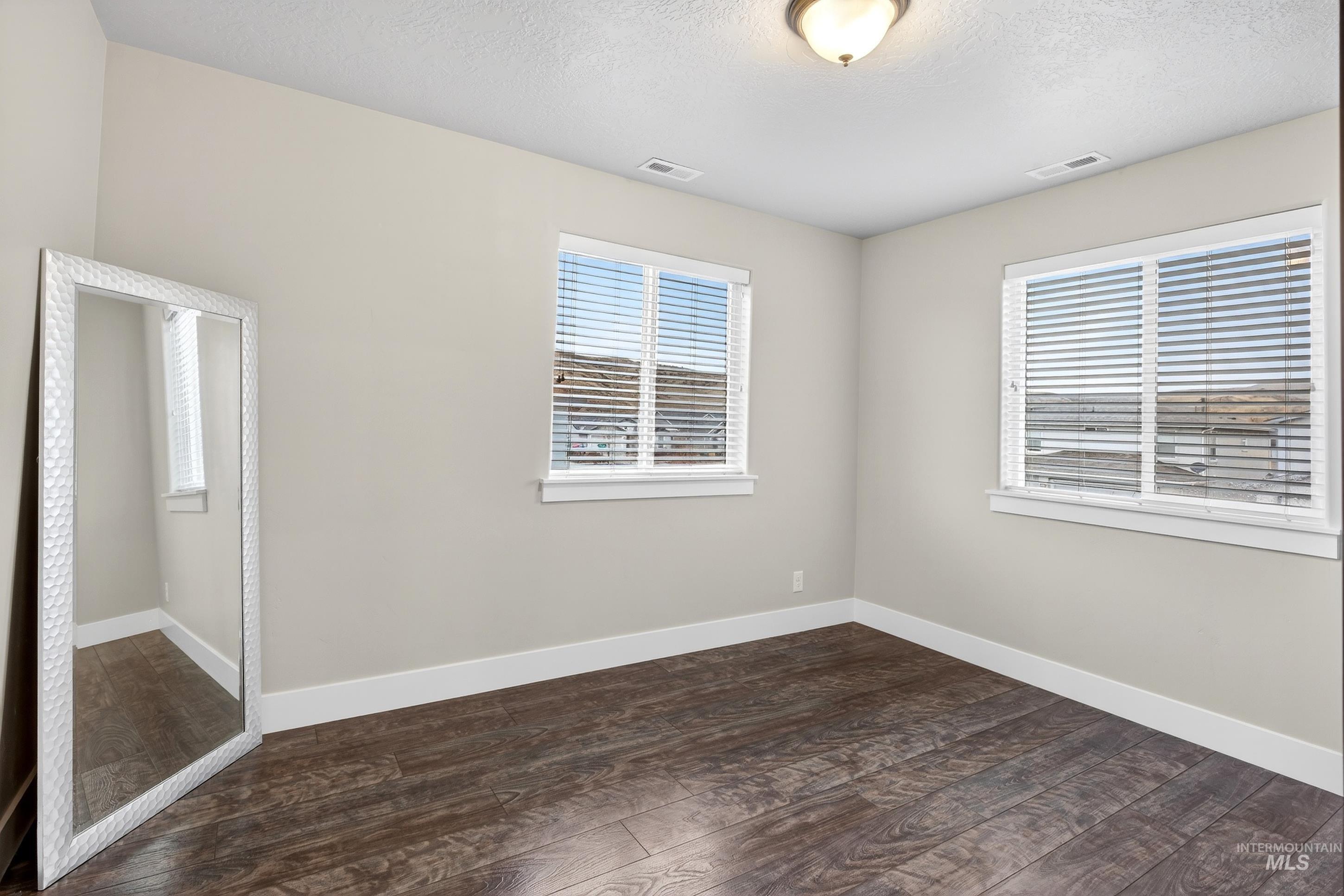 5657 W Song Sparrow St, Boise, Idaho 83714, 4 Bedrooms, 3 Bathrooms, Residential For Sale, Price $540,000,MLS 98999264