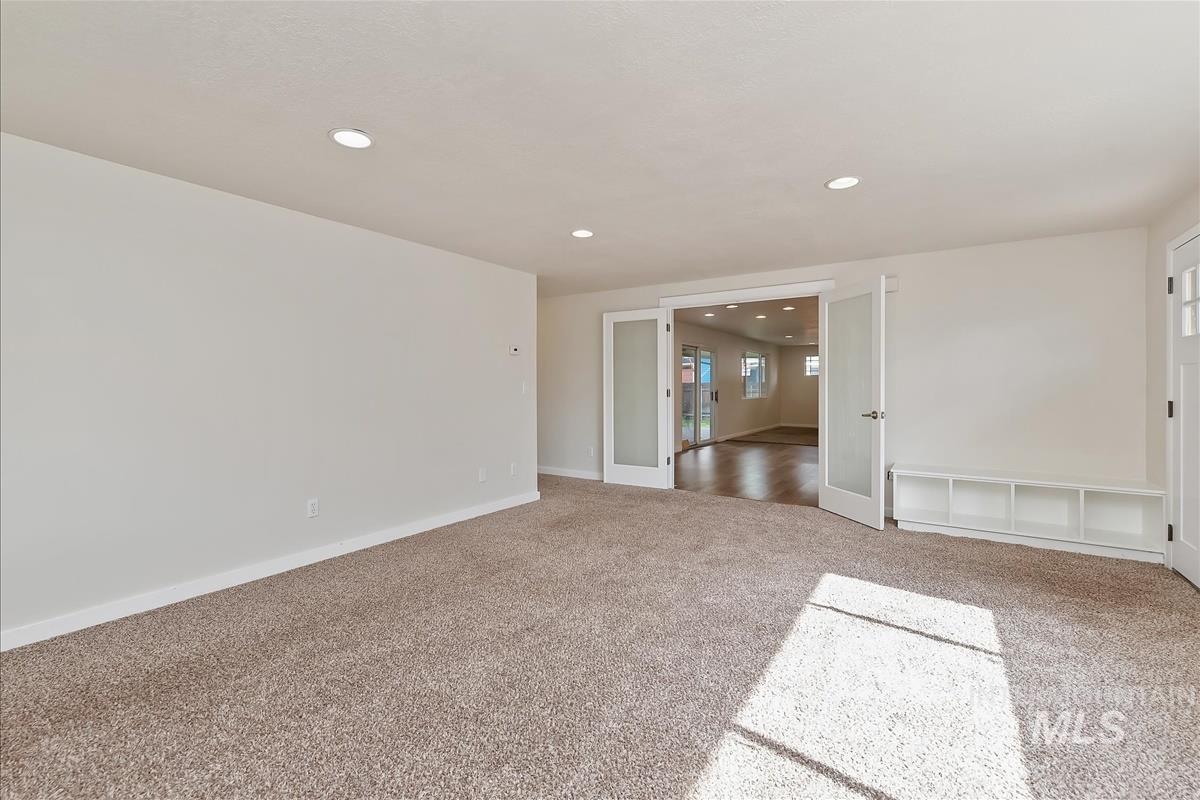 2068 S Crystal Way, Boise, Idaho 83706, 3 Bedrooms, 2 Bathrooms, Residential For Sale, Price $599,000,MLS 98999272