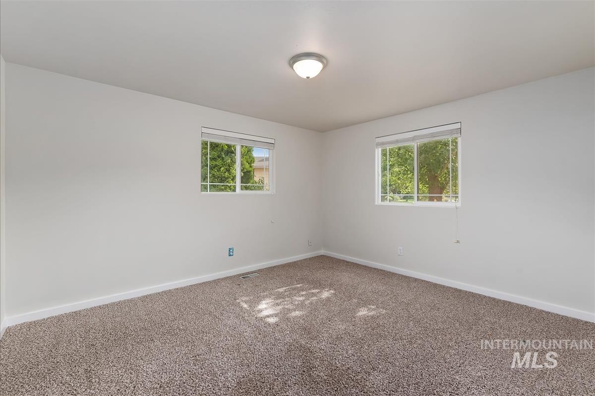 2068 S Crystal Way, Boise, Idaho 83706, 3 Bedrooms, 2 Bathrooms, Residential For Sale, Price $599,000,MLS 98999272
