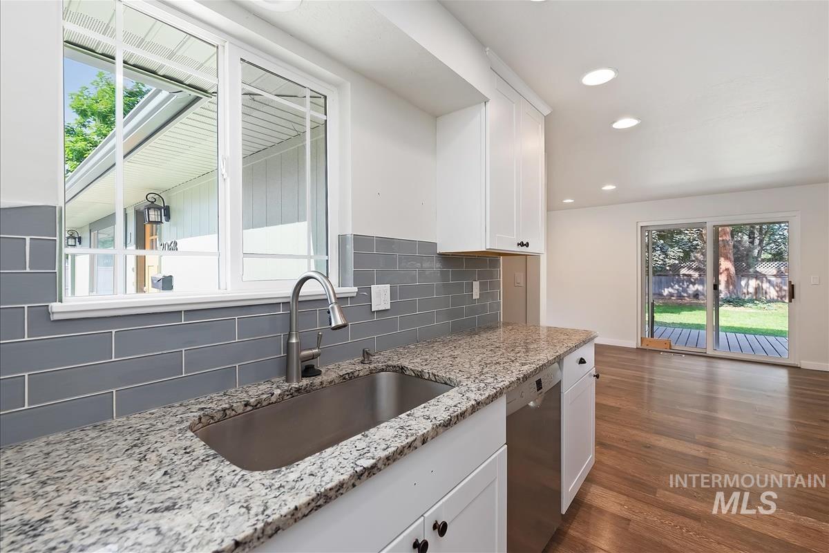 2068 S Crystal Way, Boise, Idaho 83706, 3 Bedrooms, 2 Bathrooms, Residential For Sale, Price $599,000,MLS 98999272