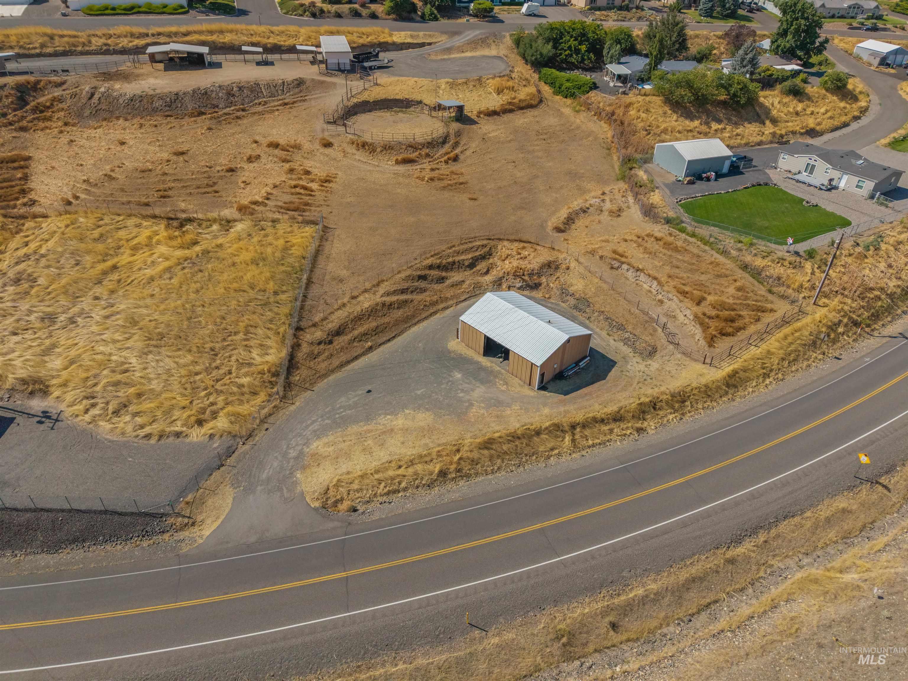 2036 Chukar Ln, Clarkston, Washington 99403, 5 Bedrooms, 4 Bathrooms, Residential For Sale, Price $799,999,MLS 98999273