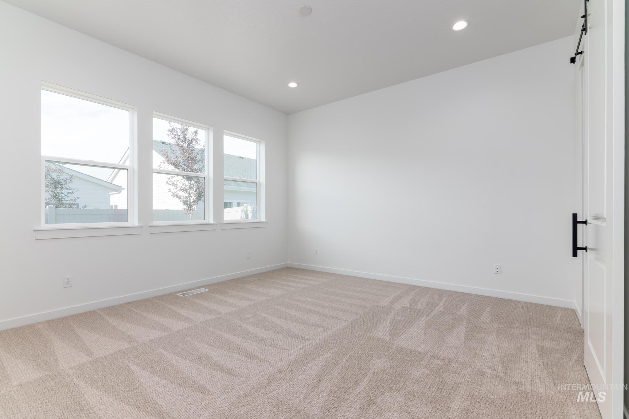 2739 N Oakman Ave, Star, Idaho 83669, 2 Bedrooms, 2.5 Bathrooms, Residential For Sale, Price $689,000,MLS 98999275