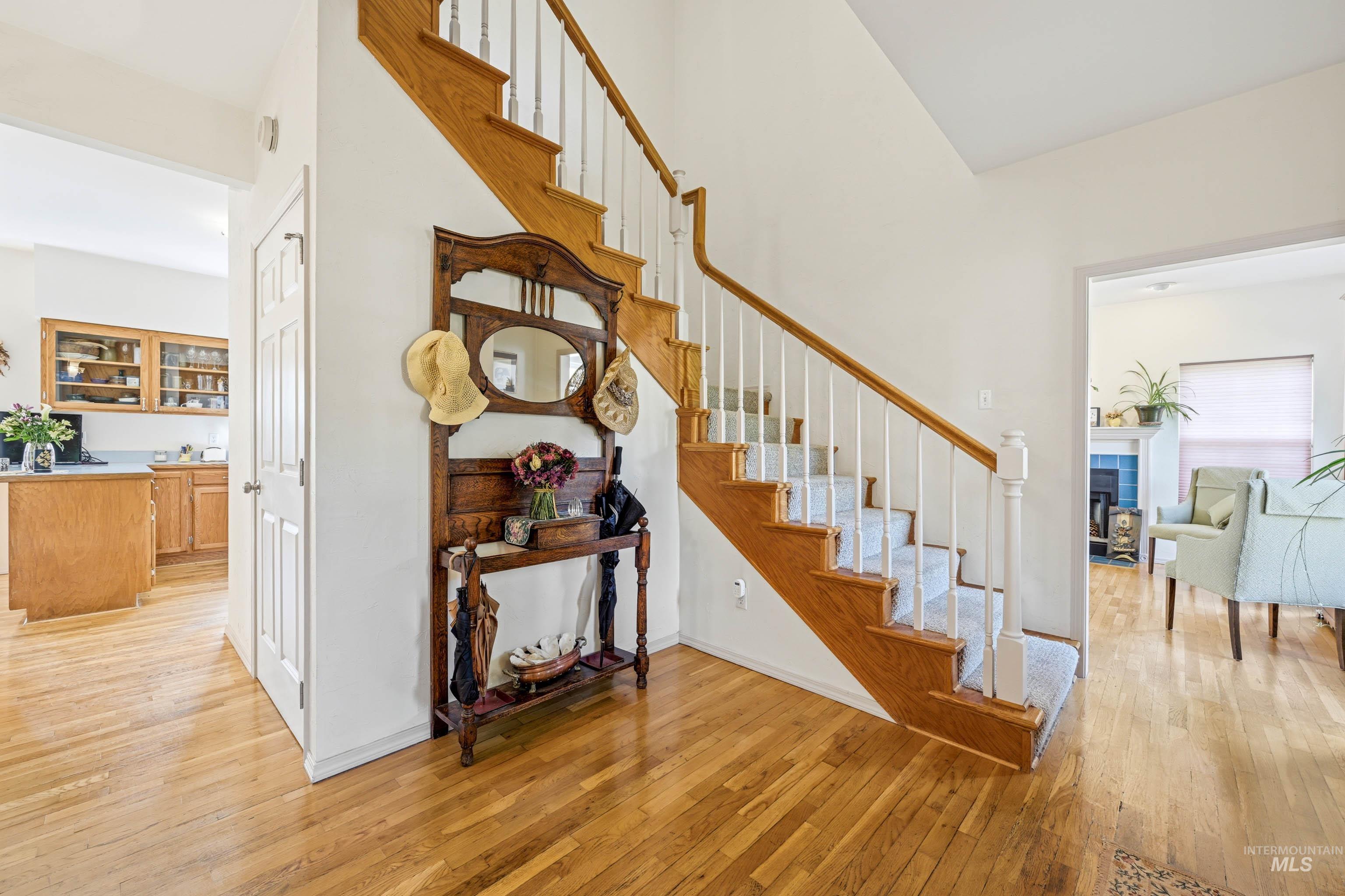 1672 Appaloosa Rd, Moscow, Idaho 83843, 5 Bedrooms, 3.5 Bathrooms, Residential For Sale, Price $720,000,MLS 98999278