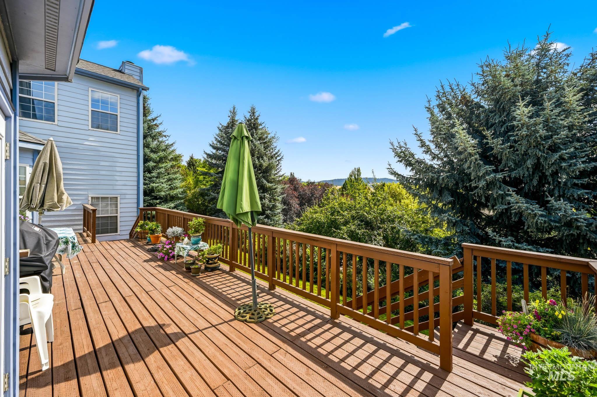 1672 Appaloosa Rd, Moscow, Idaho 83843, 5 Bedrooms, 3.5 Bathrooms, Residential For Sale, Price $720,000,MLS 98999278