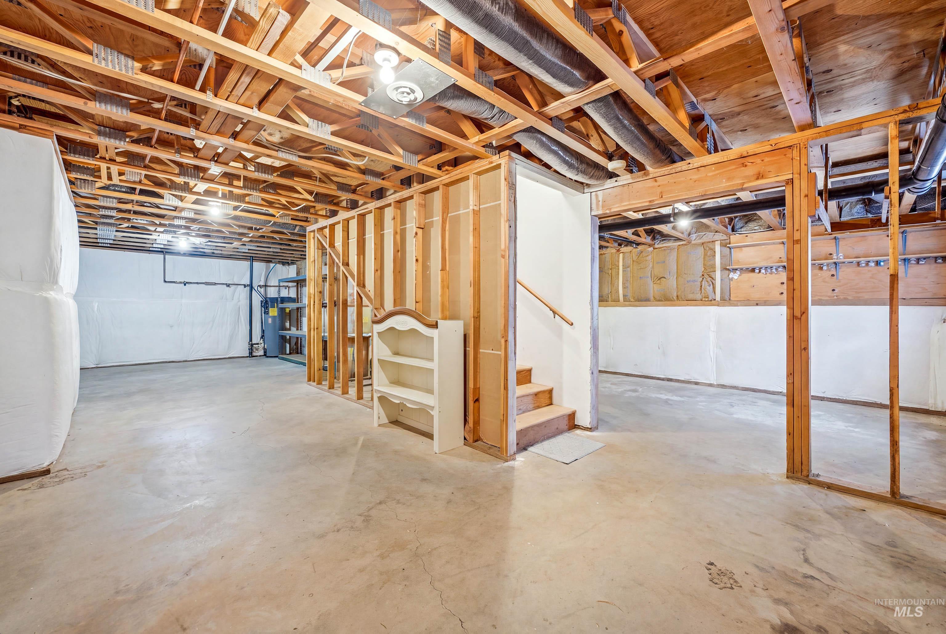 1672 Appaloosa Rd, Moscow, Idaho 83843, 5 Bedrooms, 3.5 Bathrooms, Residential For Sale, Price $720,000,MLS 98999278
