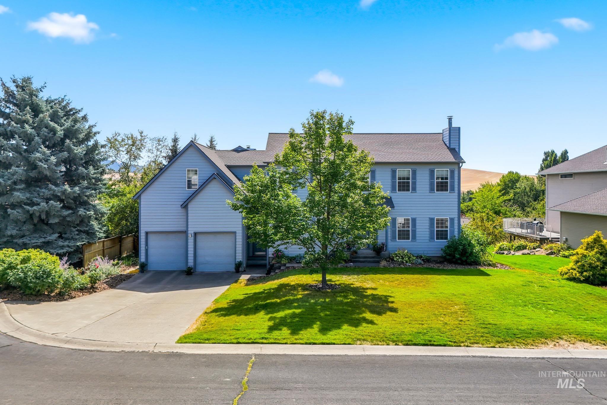1672 Appaloosa Rd, Moscow, Idaho 83843, 5 Bedrooms, 3.5 Bathrooms, Residential For Sale, Price $720,000,MLS 98999278