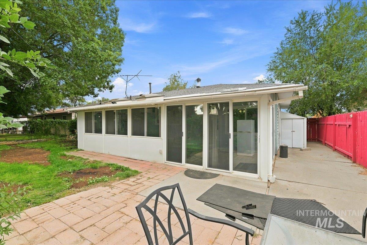 1188 Phelps Dr, Mountain Home, Idaho 83647, 3 Bedrooms, 1.5 Bathrooms, Residential For Sale, Price $249,900,MLS 98999282
