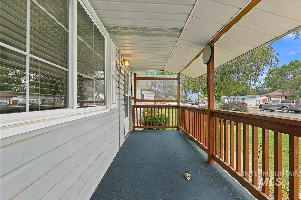1188 Phelps Dr, Mountain Home, Idaho 83647, 3 Bedrooms, 1.5 Bathrooms, Residential For Sale, Price $249,900,MLS 98999282