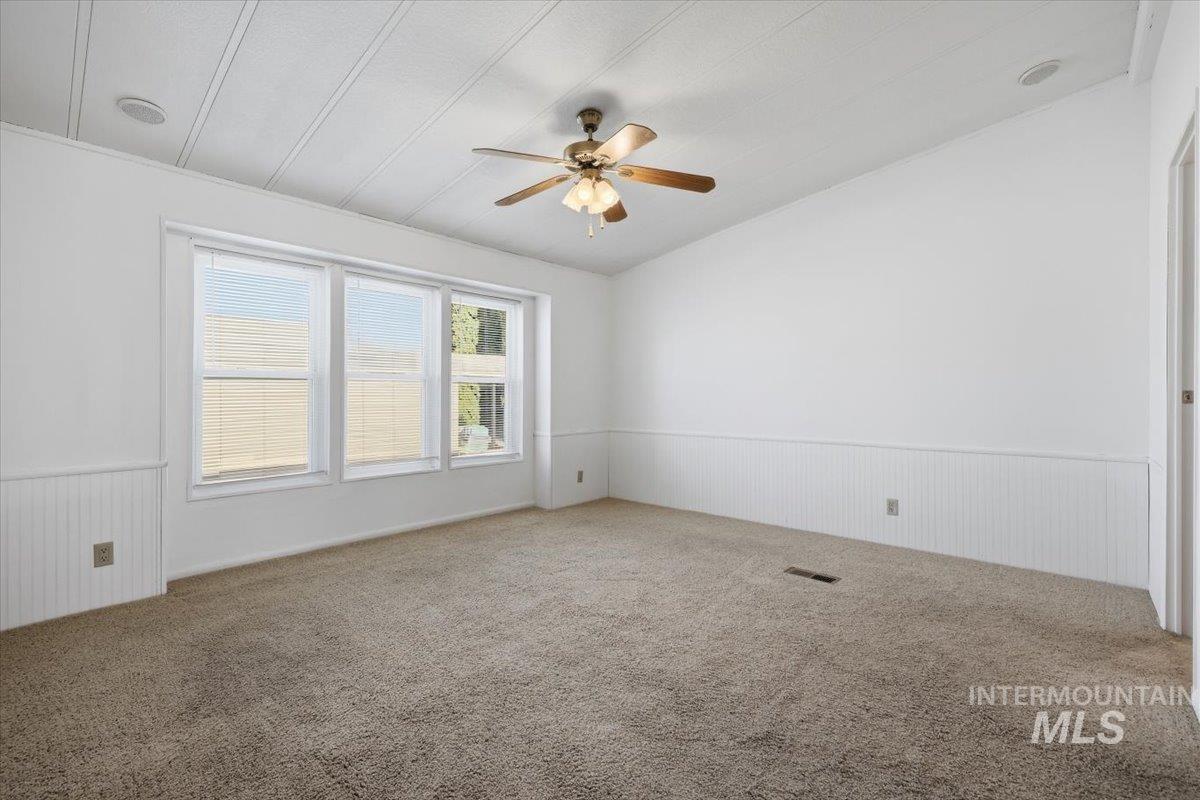 1907 W Flamingo, Nampa, Idaho 83651, 2 Bedrooms, 2 Bathrooms, Residential For Sale, Price $179,900,MLS 98999284